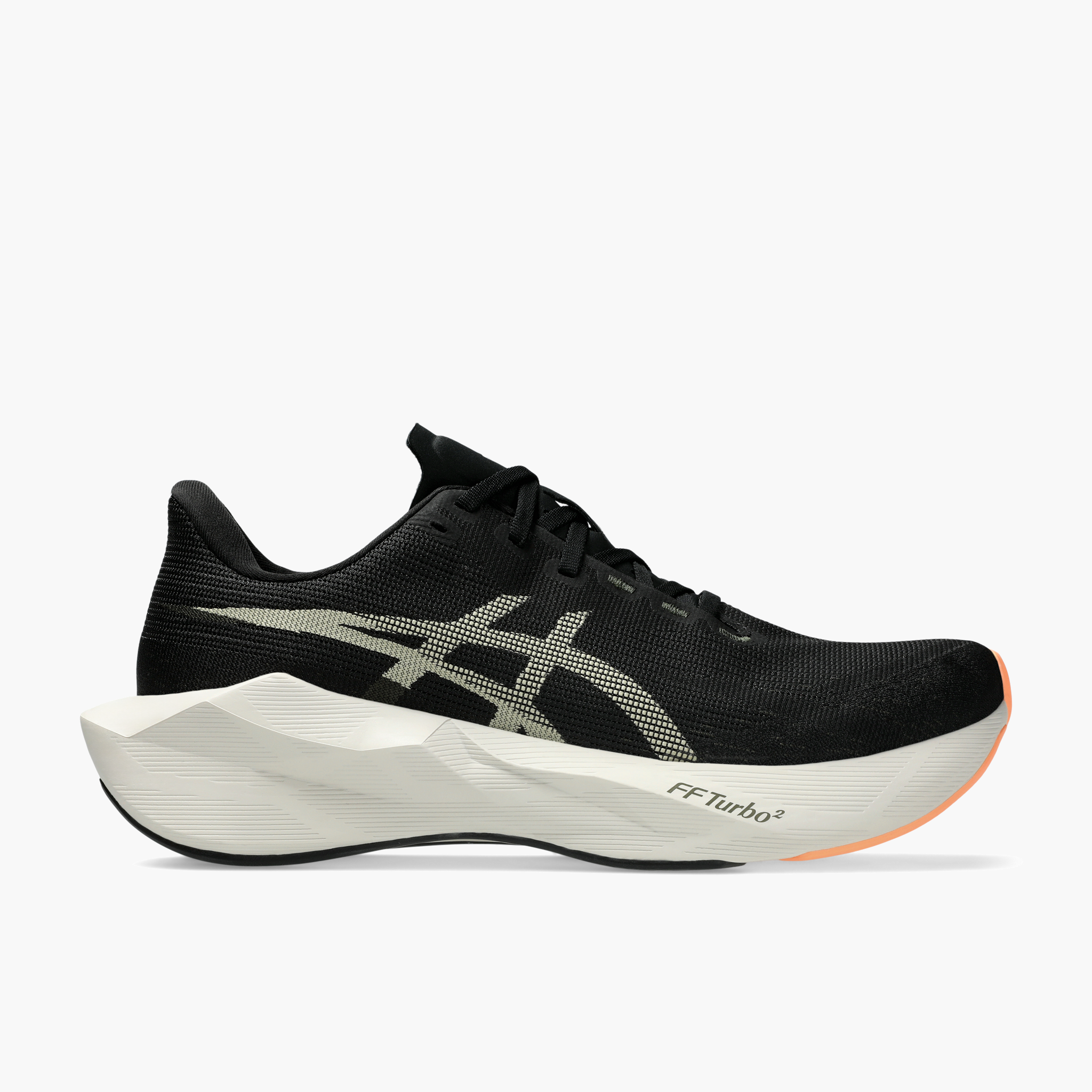 Lateral angle shot of Men's Novablast 6 in Black / Khaki