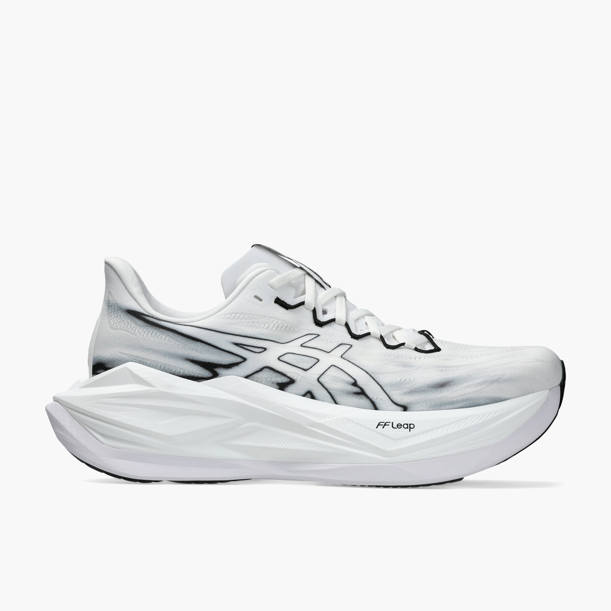 Lateral angle shot of All Gender Superblast 3 in White / Black