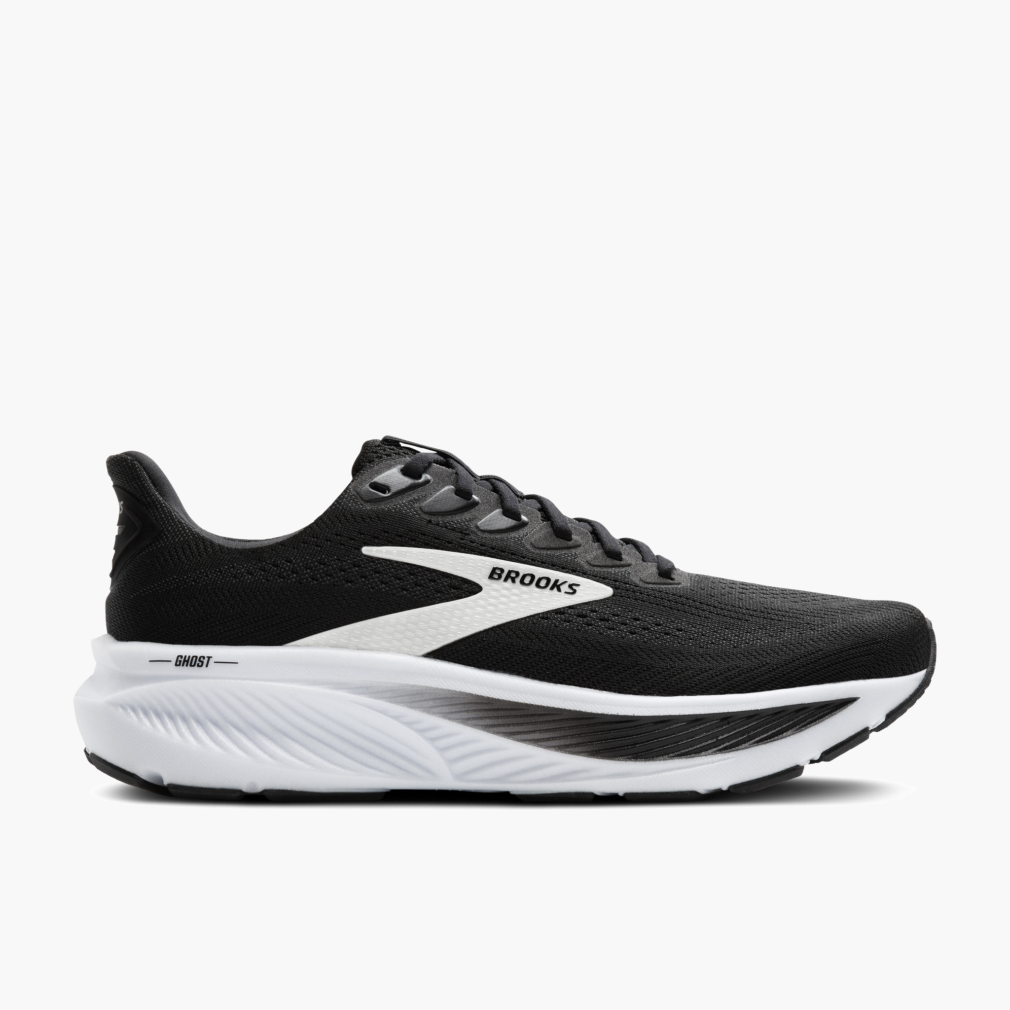 Lateral angle shot of Men's Ghost 17 in Black / Grey / White