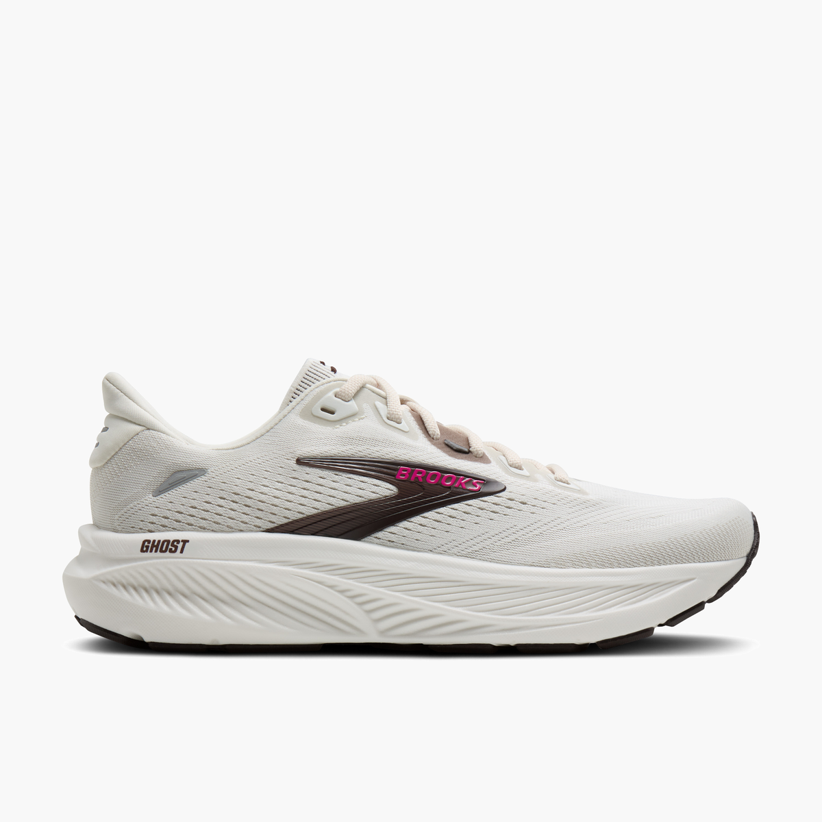 Lateral angle shot of Women's Ghost 18 in Coconut / Coffee / Fuchsia