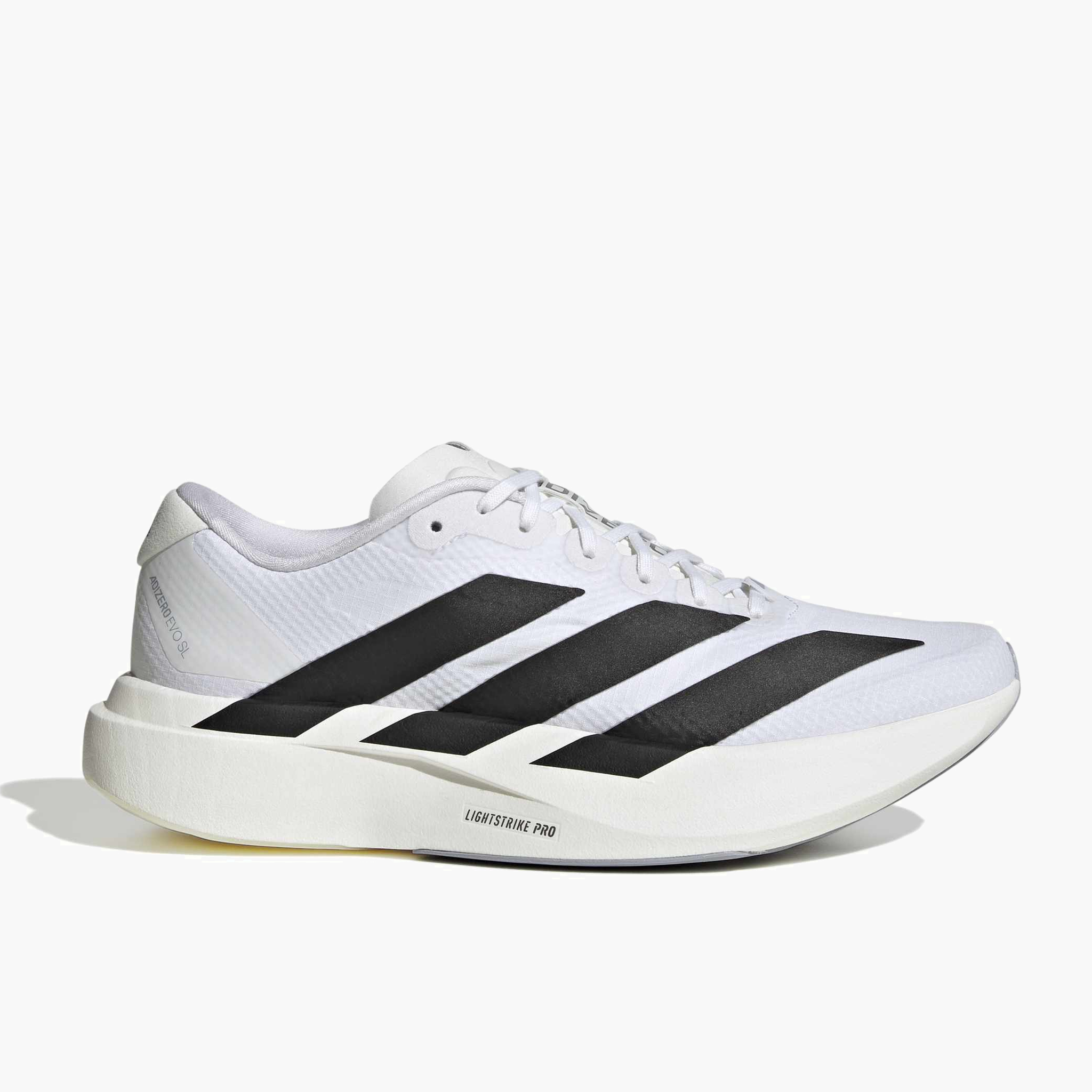 Lateral angle shot of Women's Evo SL Woven in Ftwwht / Cblack / Dshgry