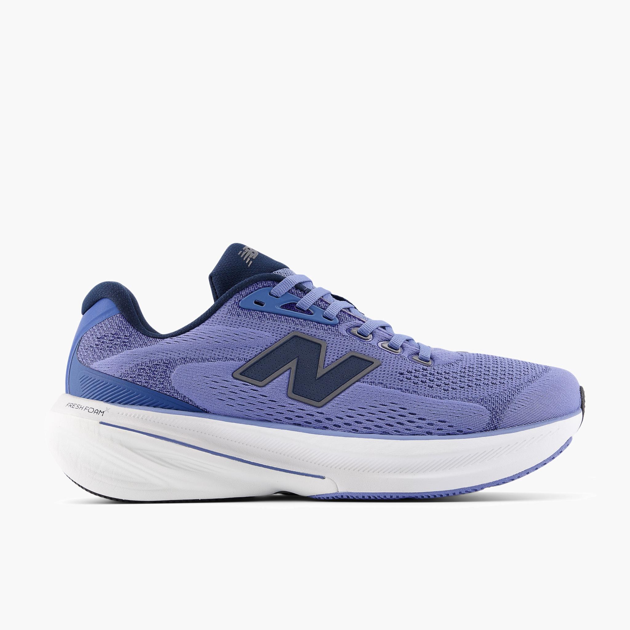 Lateral angle shot of Men's 860 v15 in Fairweatherblue / Nbnavy