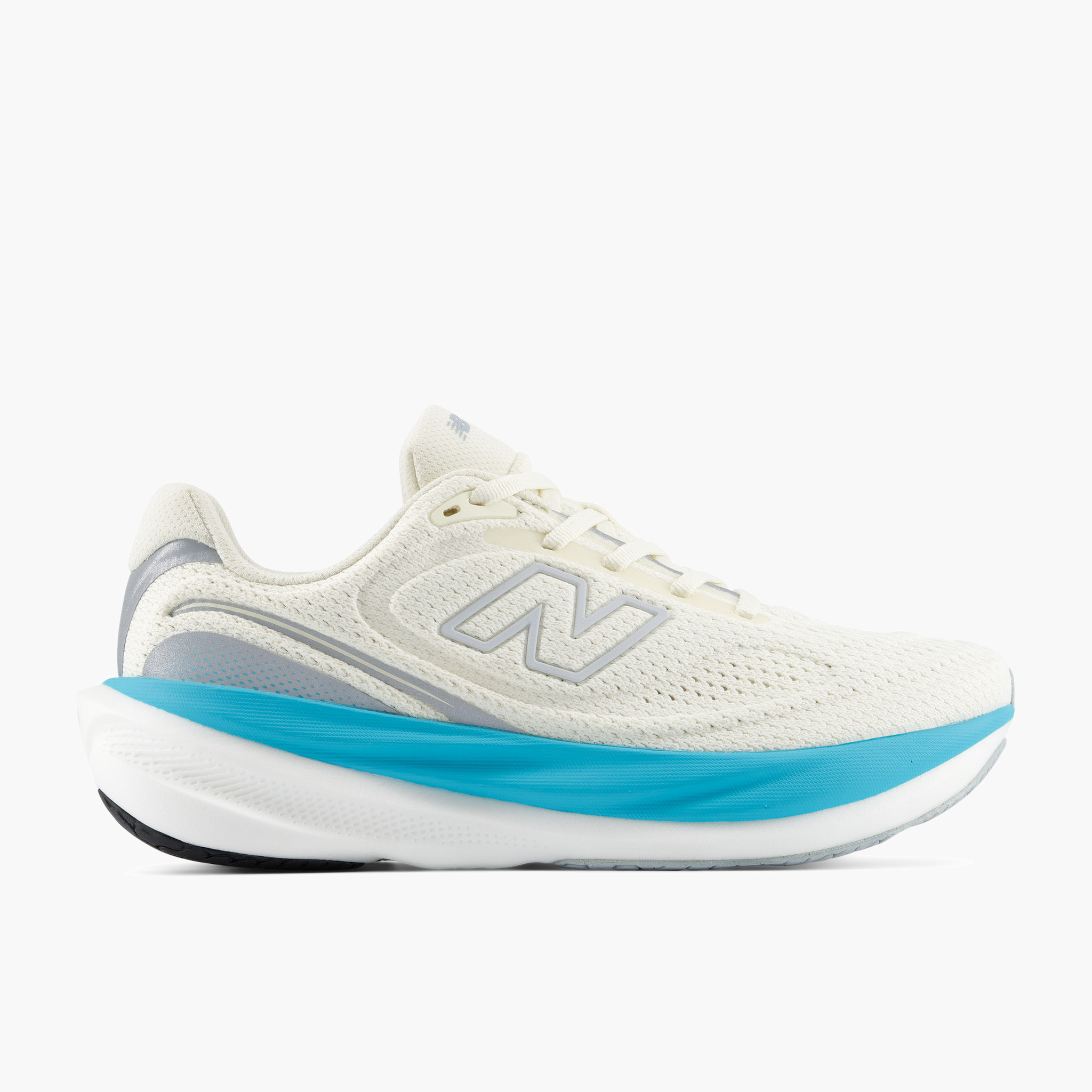 Lateral angle shot of Women's 1080 v15 in Angora / Blueglaze