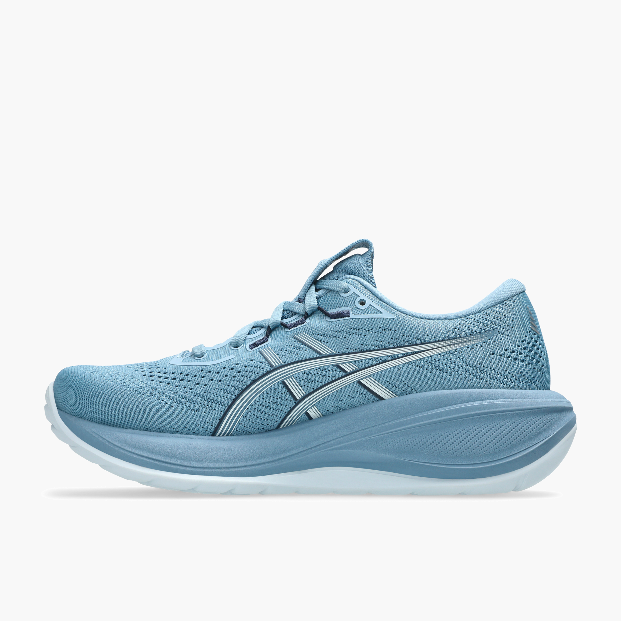 Medial angle shot of Women's Gel-Cumulus 28 in Saba Blue / Arctic Blue