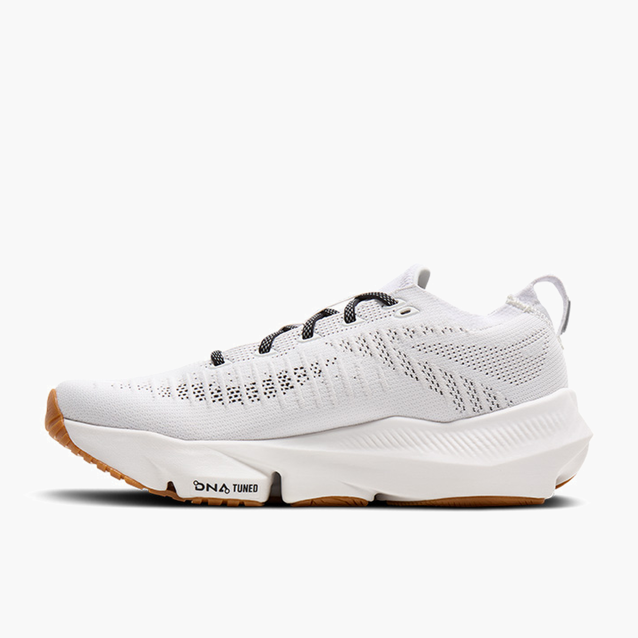 Medial angle shot of Men's Glycerin Flex in White / Black / Gum