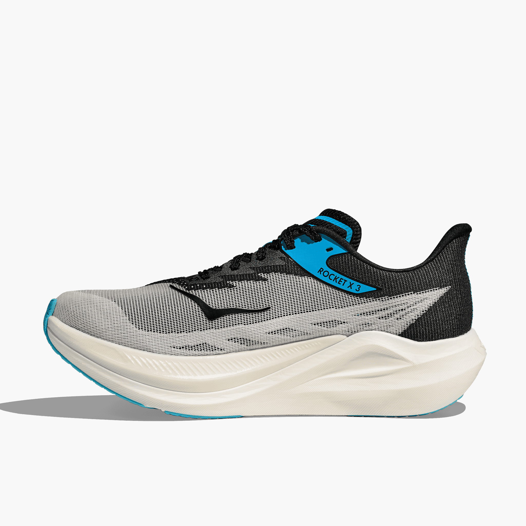 Medial angle shot of All Gender Rocket X 3 in White / Black