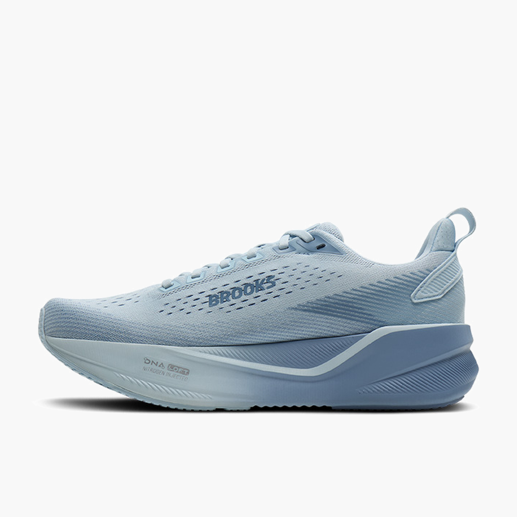 Medial angle shot of Women's Ghost Max 4 in Blue / Blue / Chrome