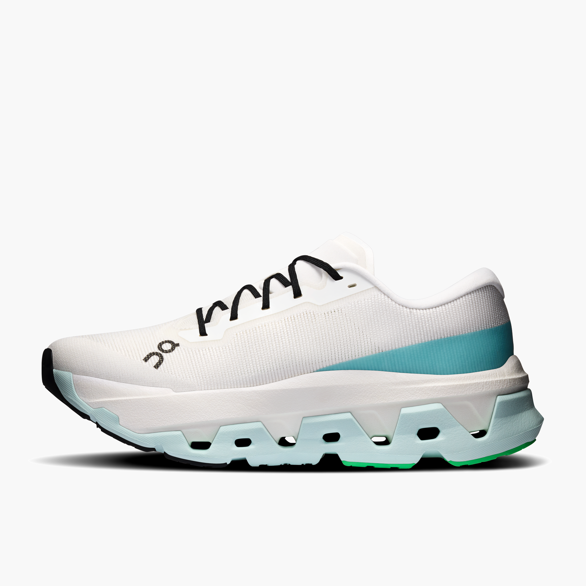 Medial angle shot of Men's Cloudmonster 3 Hyper in Ivory | Flurry