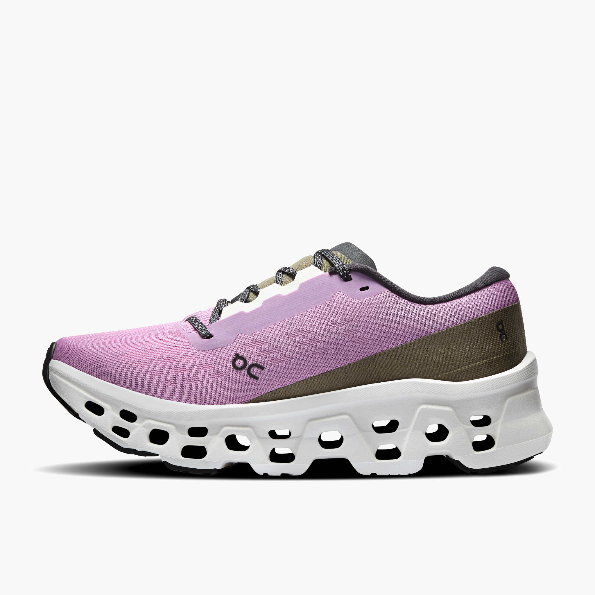 Medial angle shot of Women's Cloudmonster 3 in Sakura | Ivory