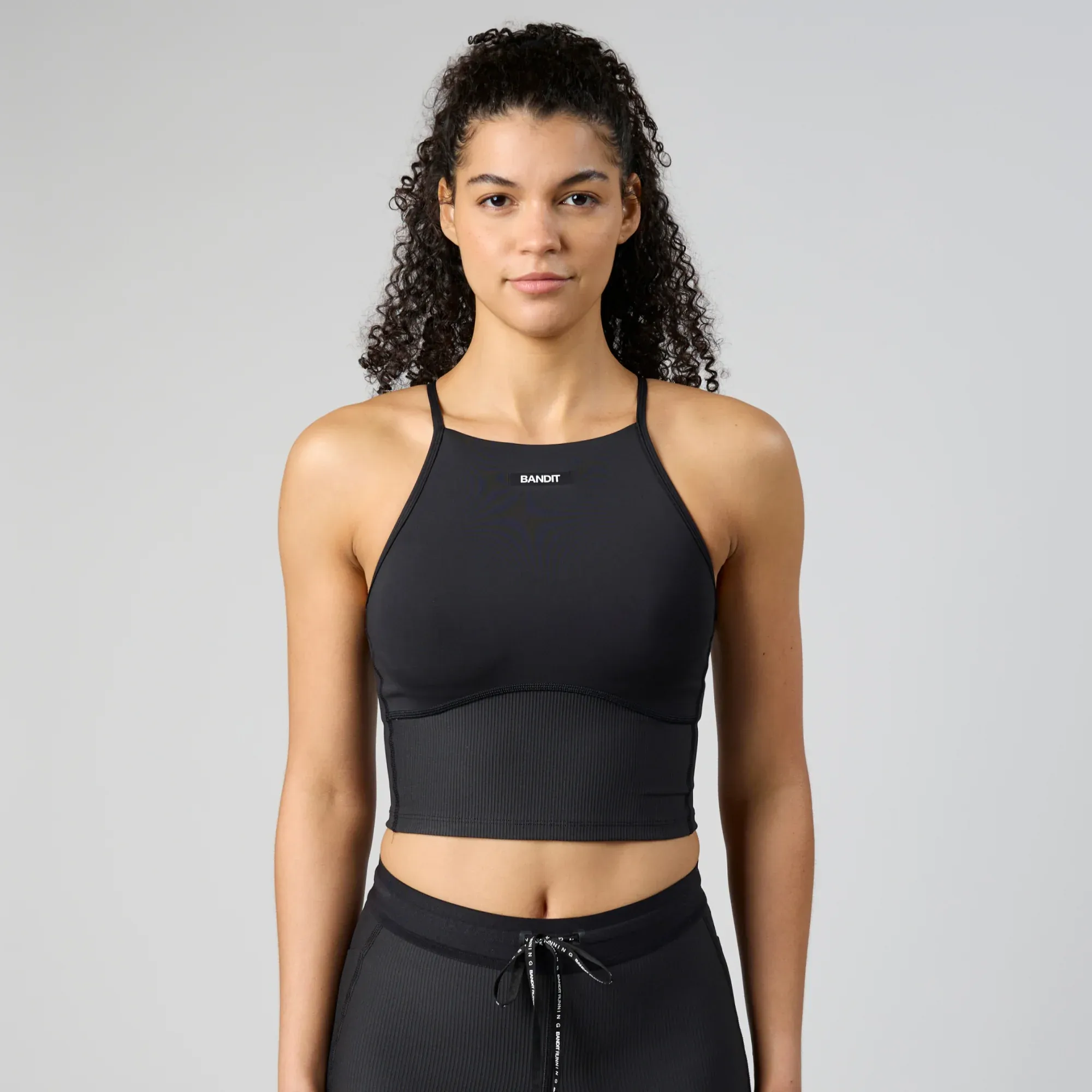 Stamina 6 Pocket Nova Crop in Black - 2