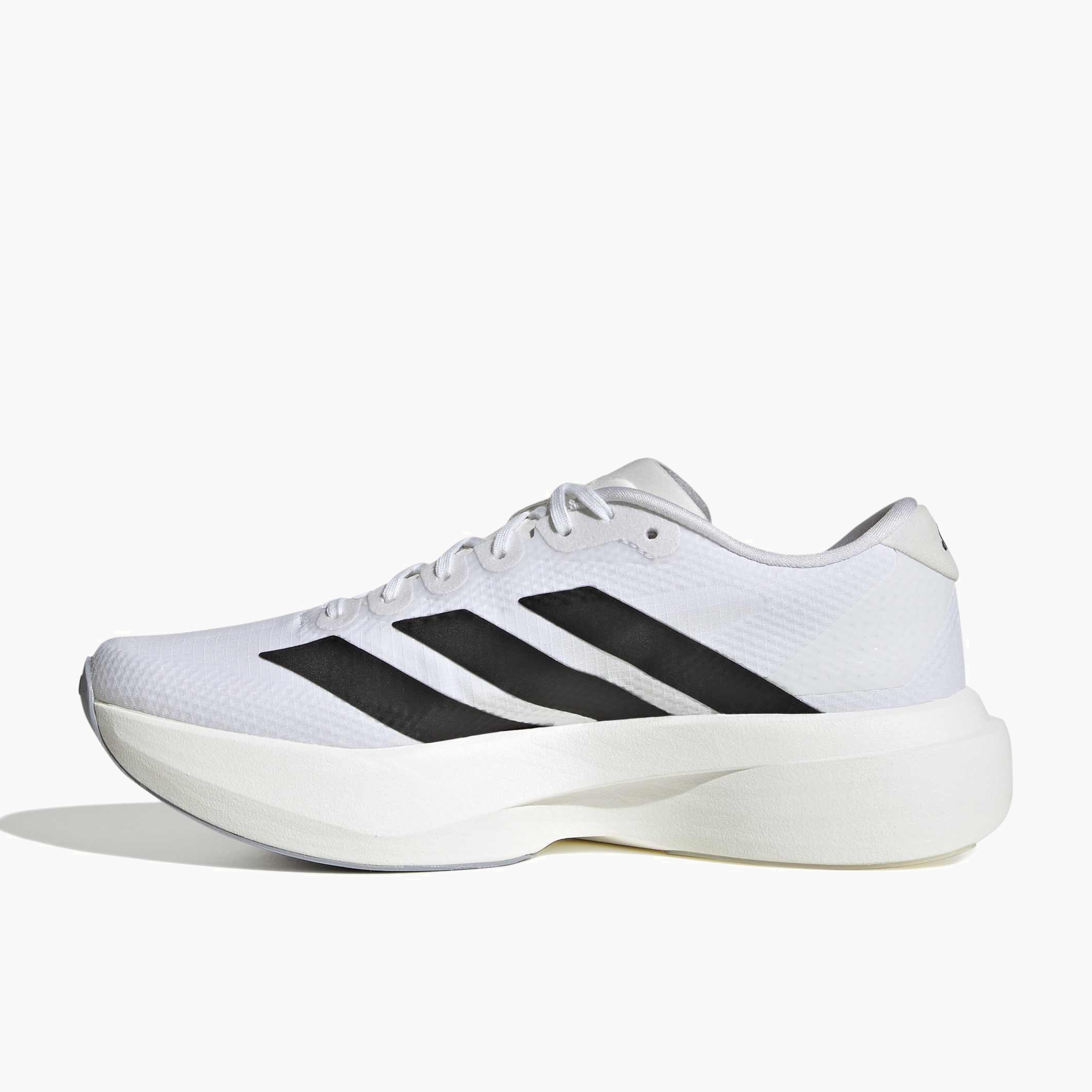 Medial angle shot of Women's Evo SL Woven in Ftwwht / Cblack / Dshgry