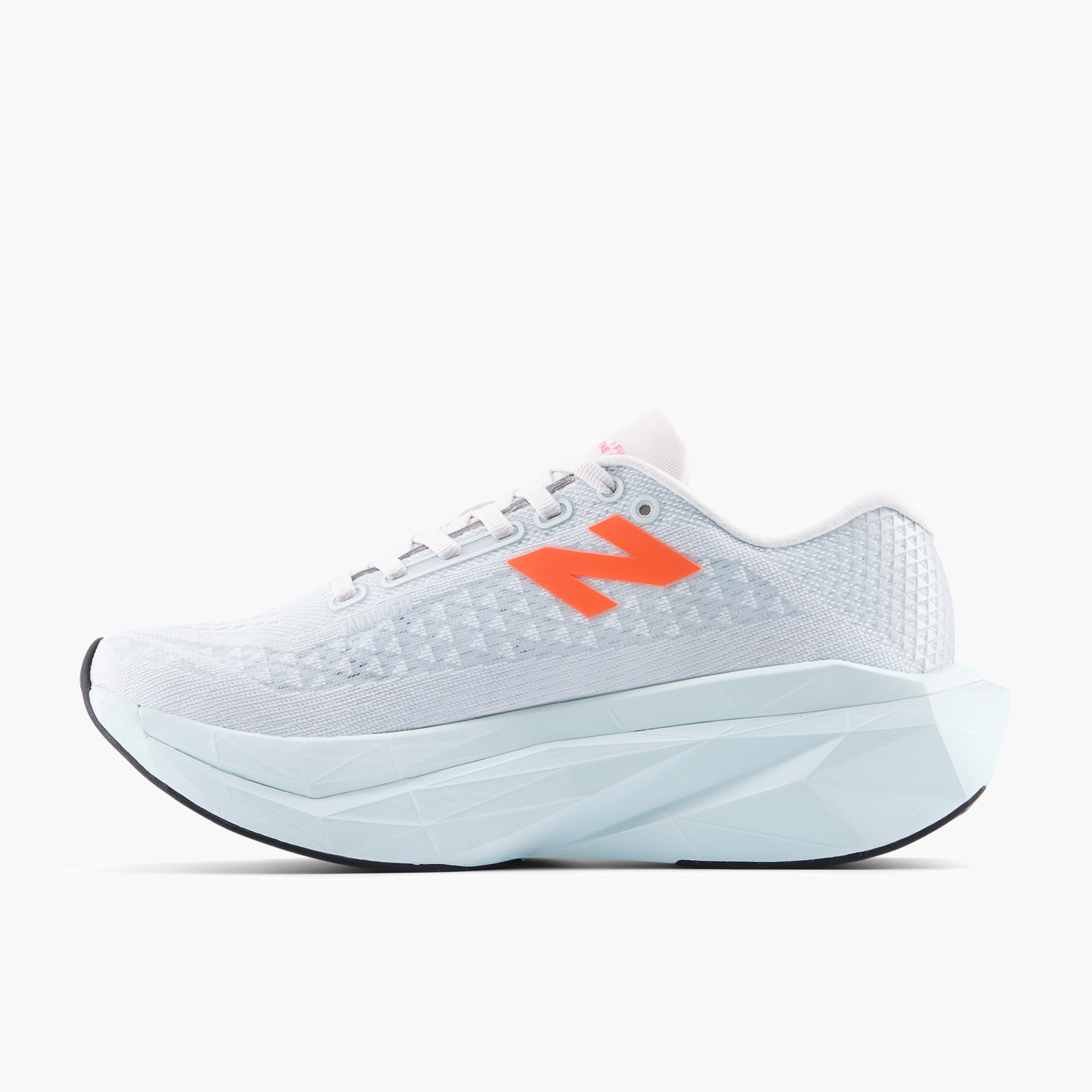 Medial angle shot of Women's Supercomp Trainer v3 in Glint Blue