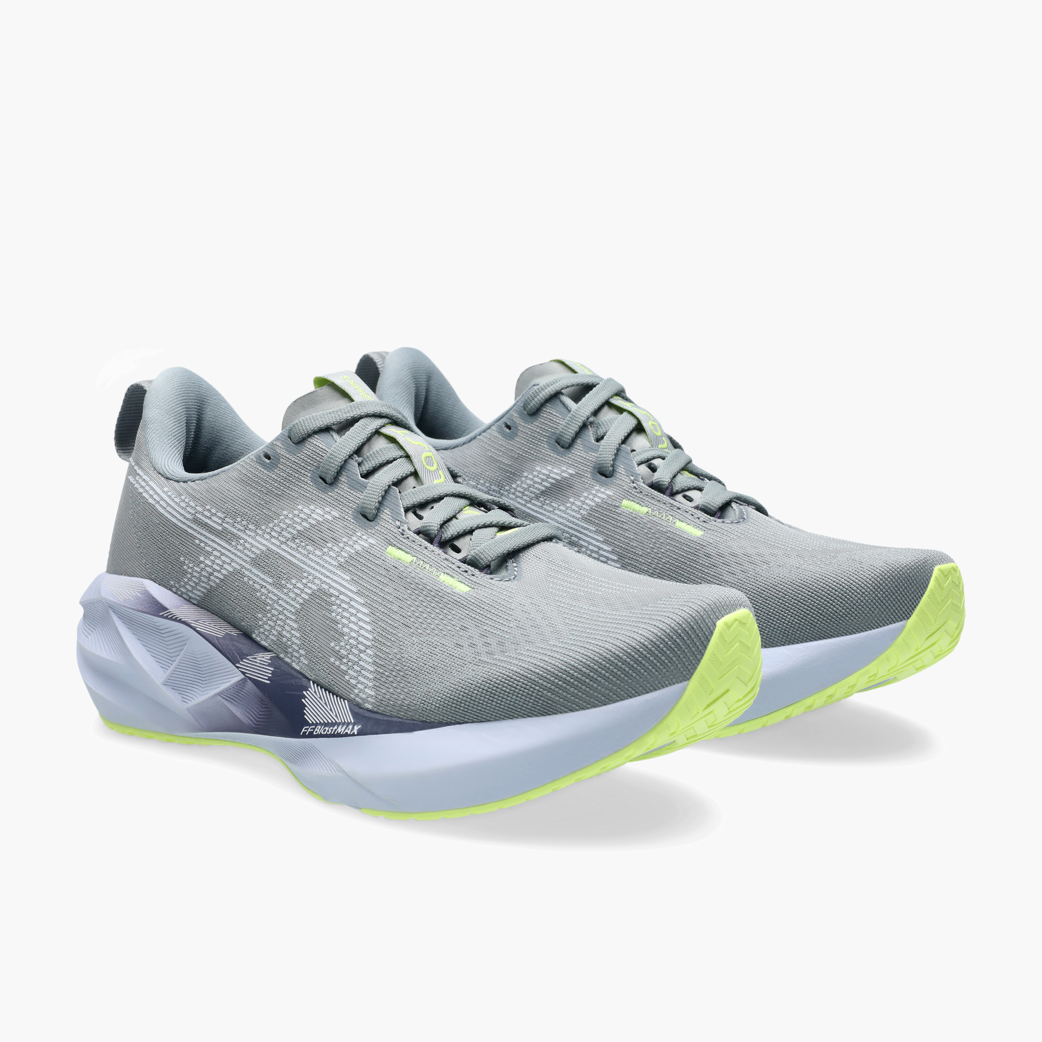 3/4 angle shot of Women's Novablast 5 in Gravel / Blue Fade