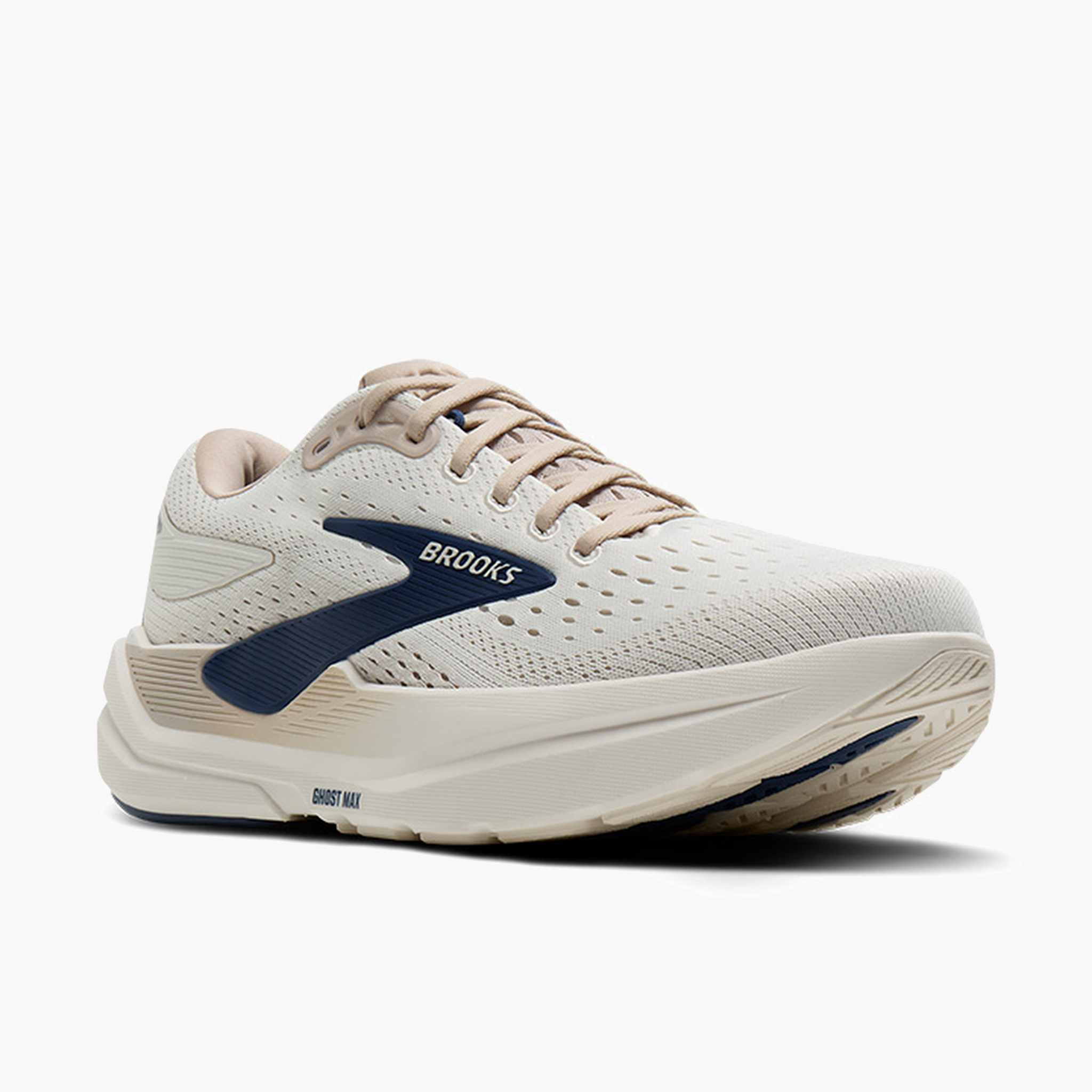 3/4 angle shot of Men's Ghost Max 3 in Coconut / Chateau / Navy