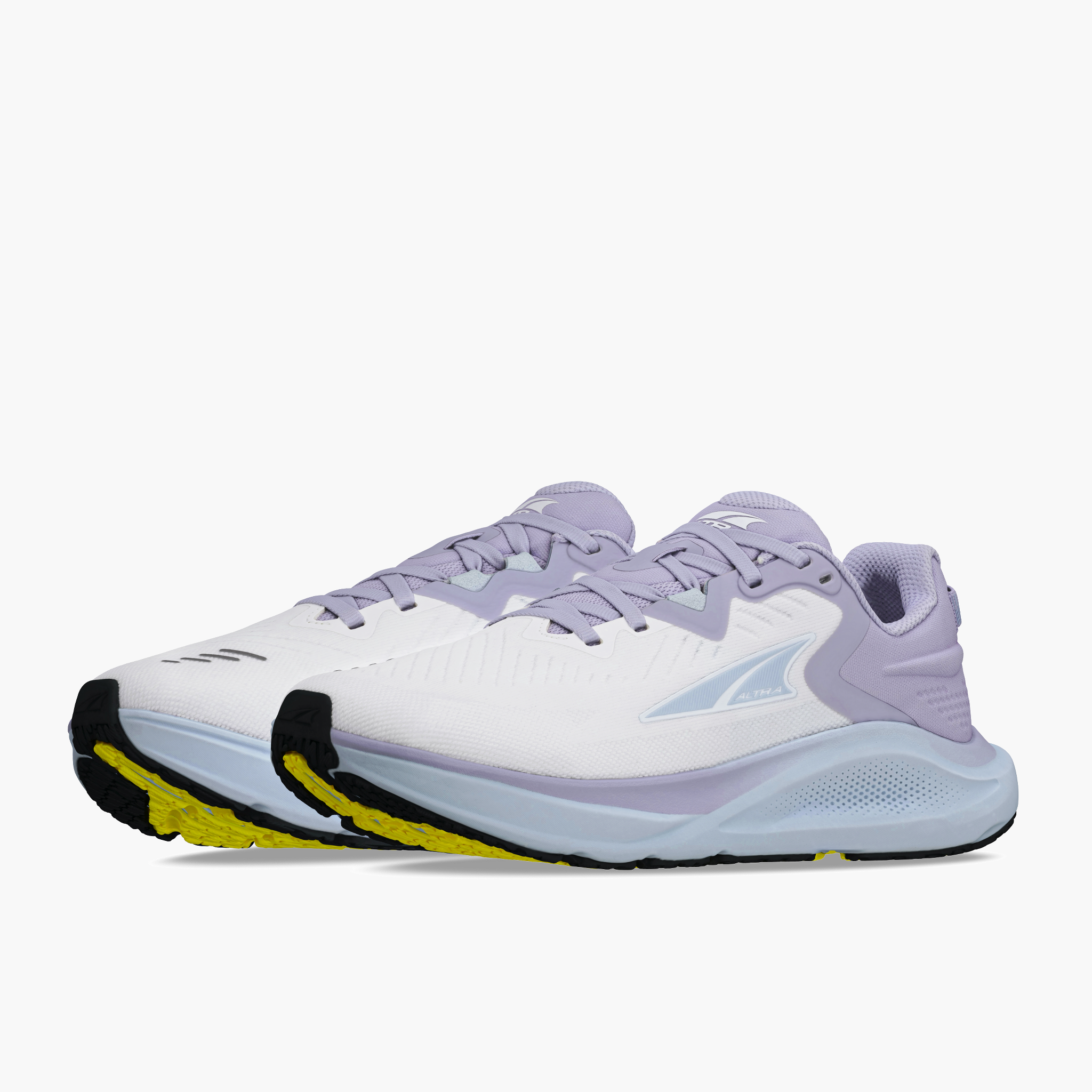 3/4 angle shot of Women's Paradigm 8 in Purple
