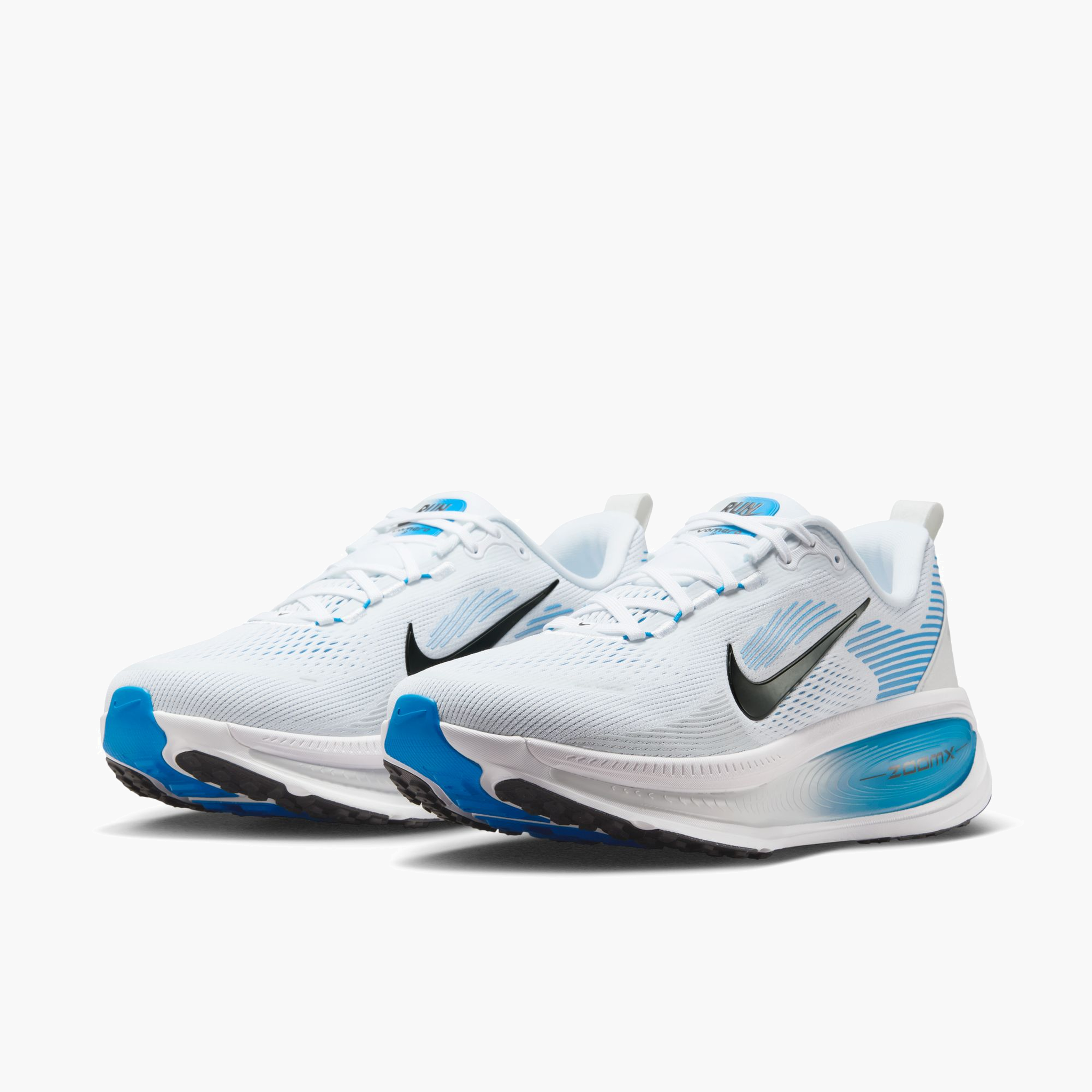 3/4 angle shot of Men's Vomero 18 in White / Black-Blue Hero