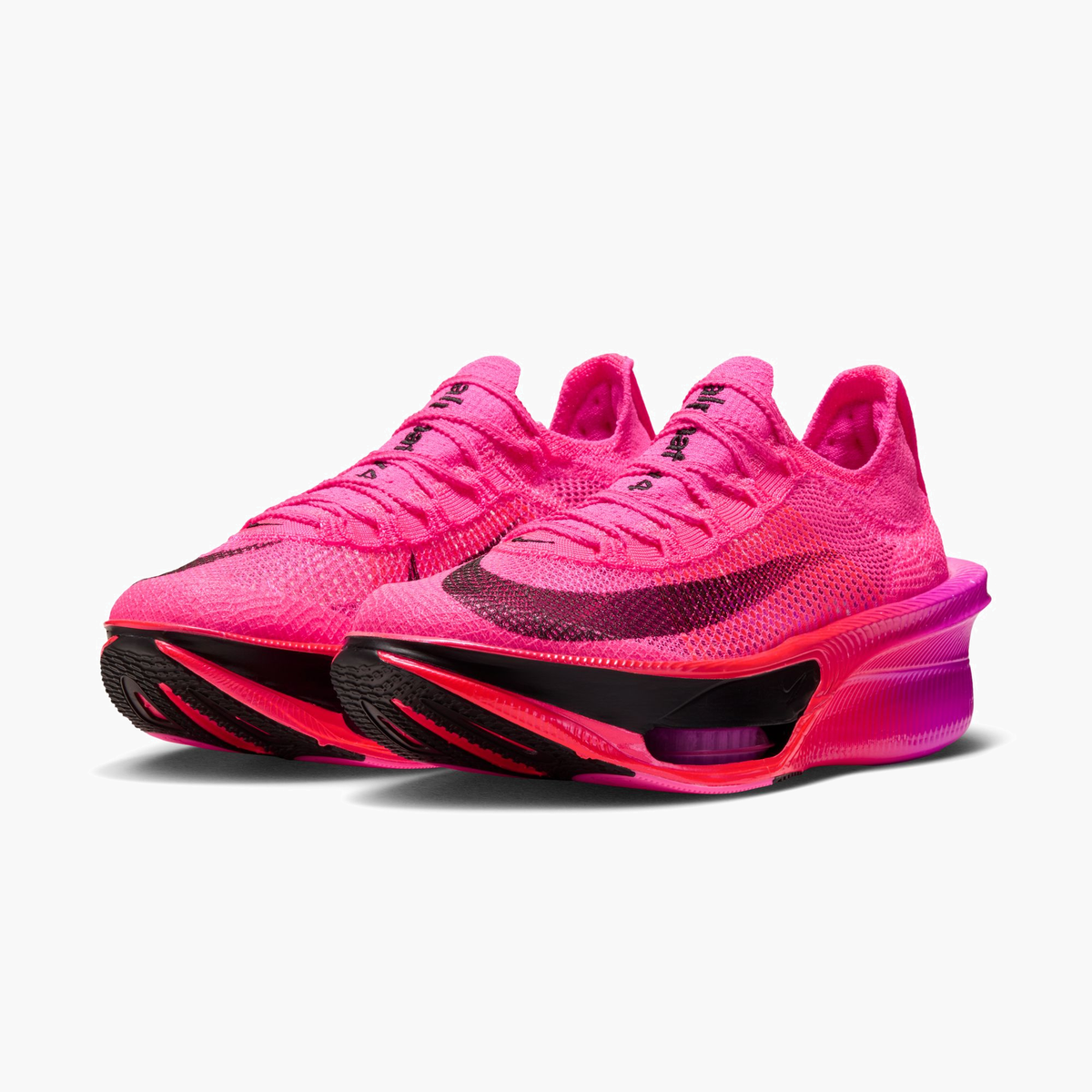 3/4 angle shot of Women's Alphafly 4 in Hyper Pink / Black-Fuchsia Blast