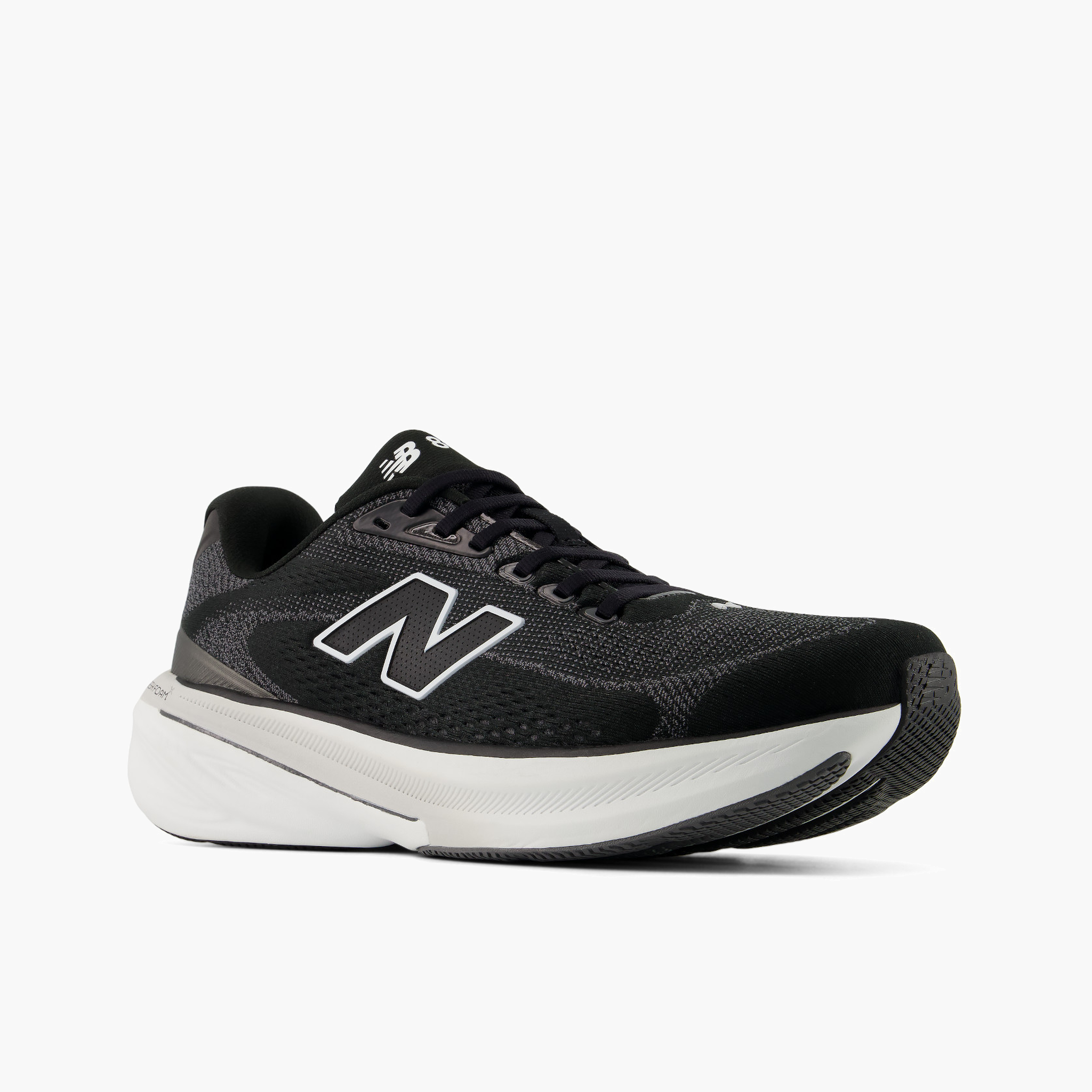 3/4 angle shot of Men's 860 v15 in Black / White