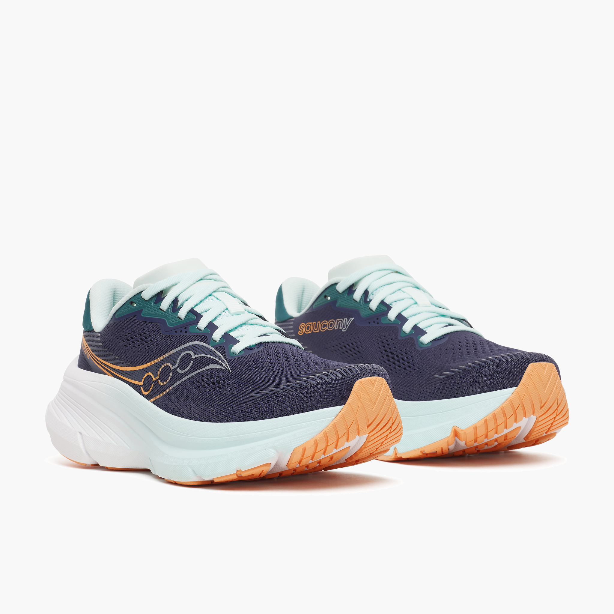 3/4 angle shot of Women's Guide 19 in Naval / Spa