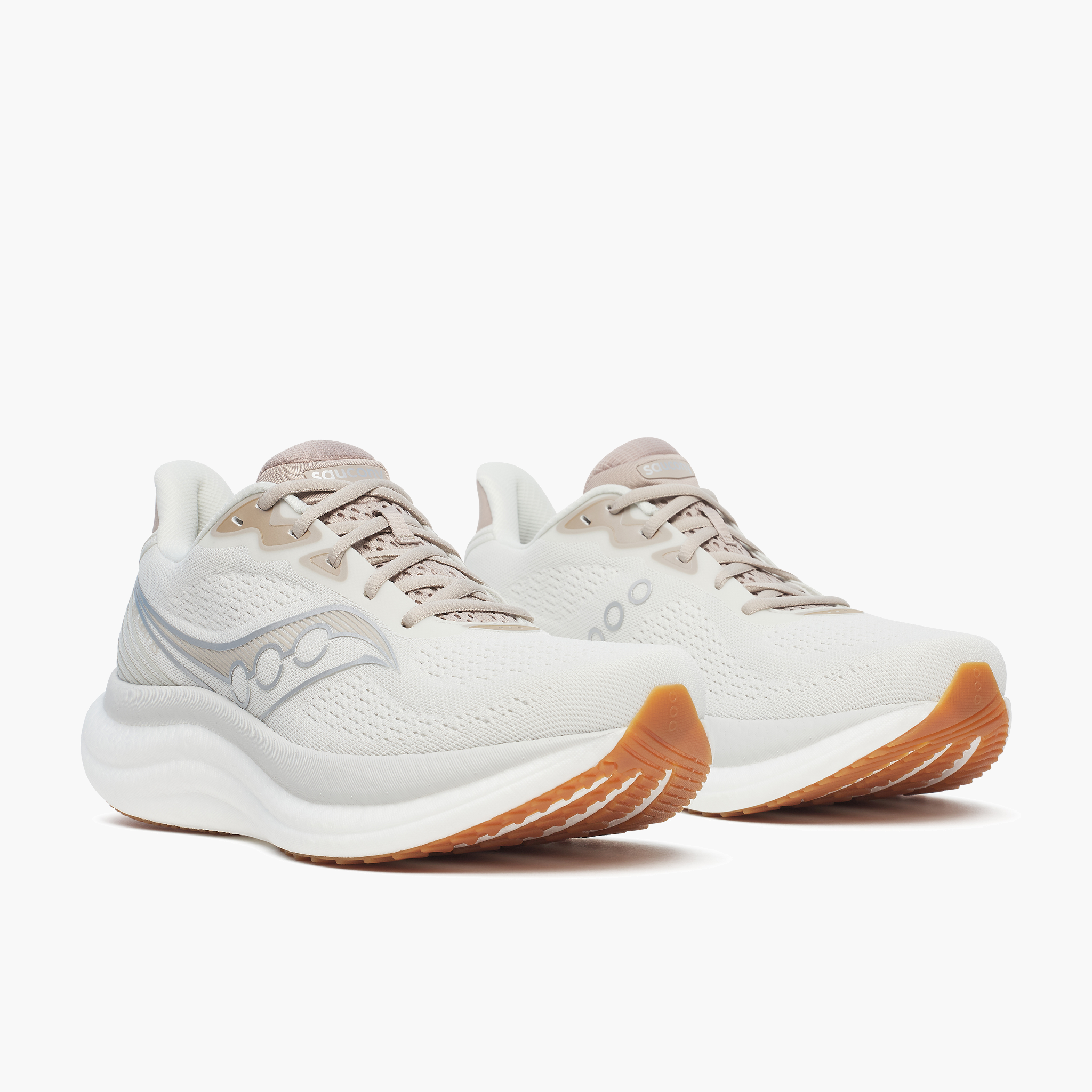 3/4 angle shot of Men's Triumph 23 in Quartz / Gum