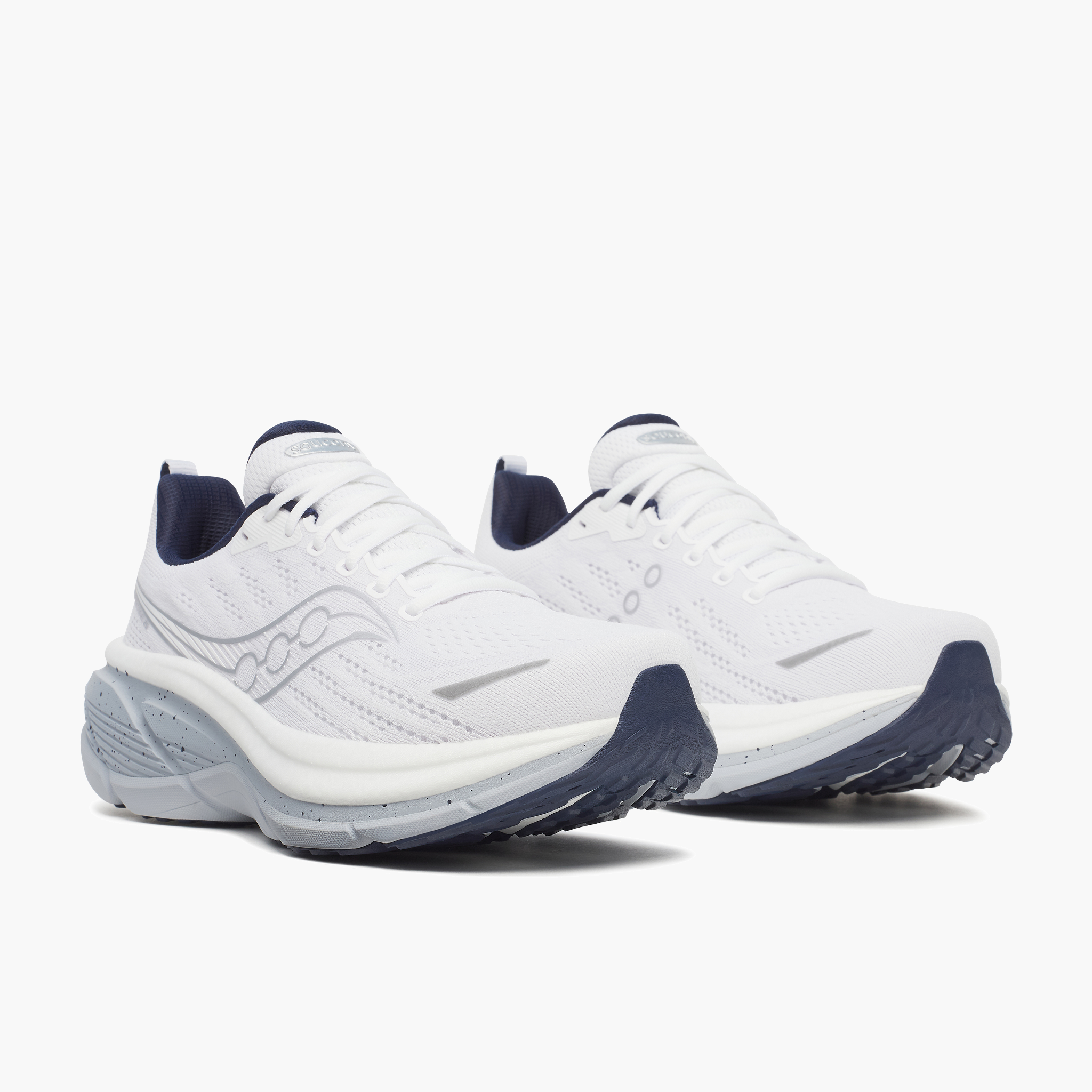 3/4 angle shot of Men's Hurricane 25 in White / Navy