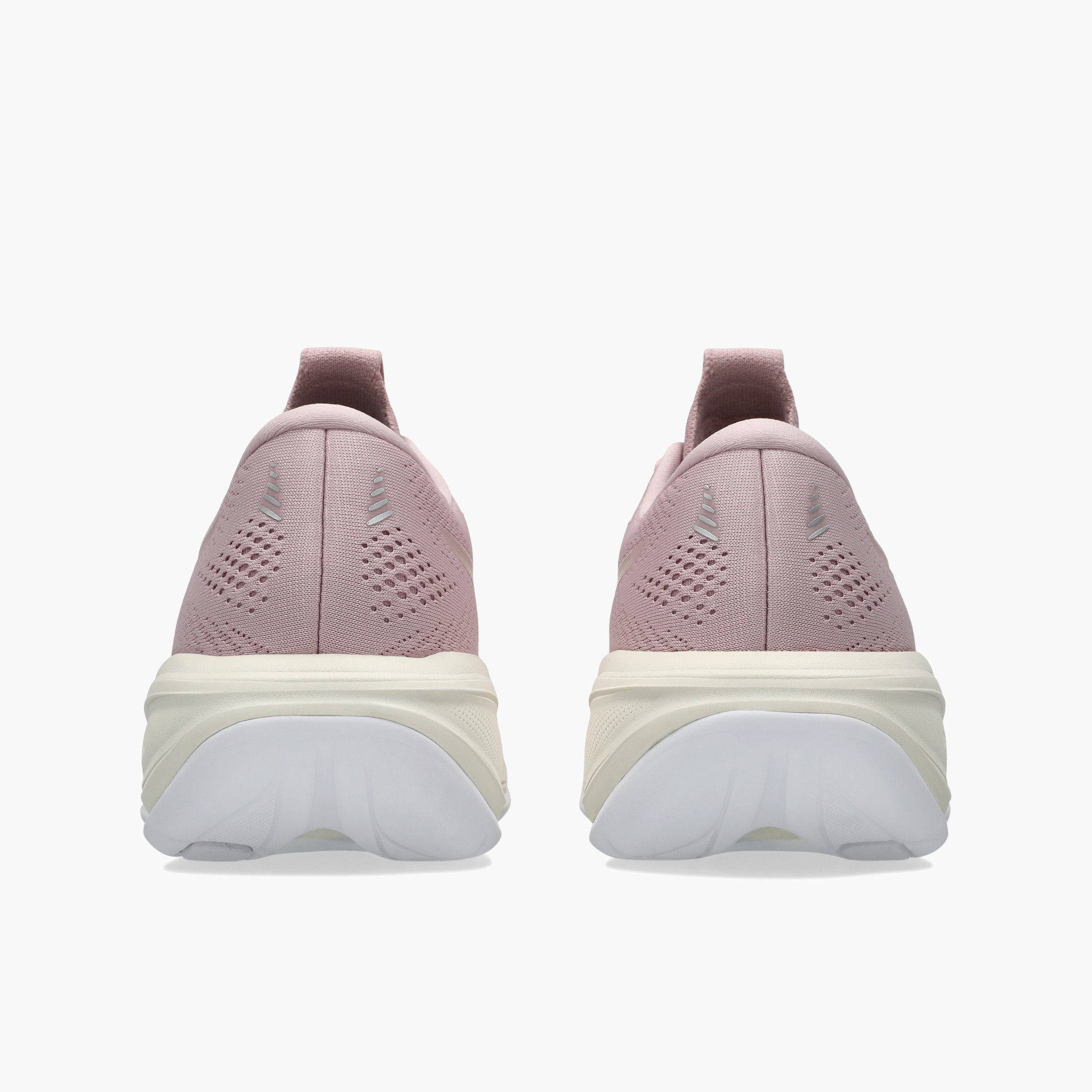 Heel angle shot of Women's Gel-Cumulus 28 in Morganite / Pearl Pink