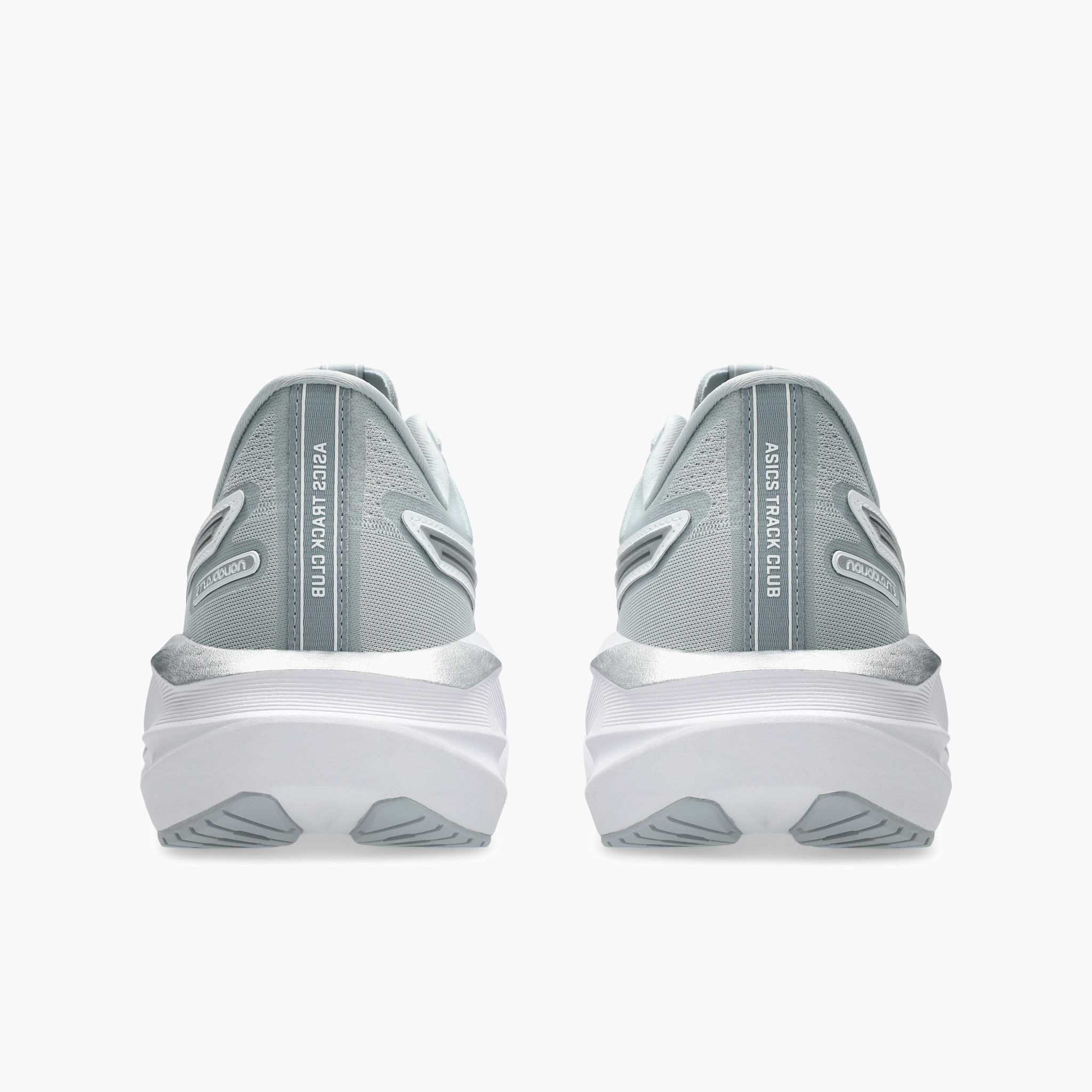 Heel angle shot of Women's Novablast 5 in Piedmont Grey / Pure Silver