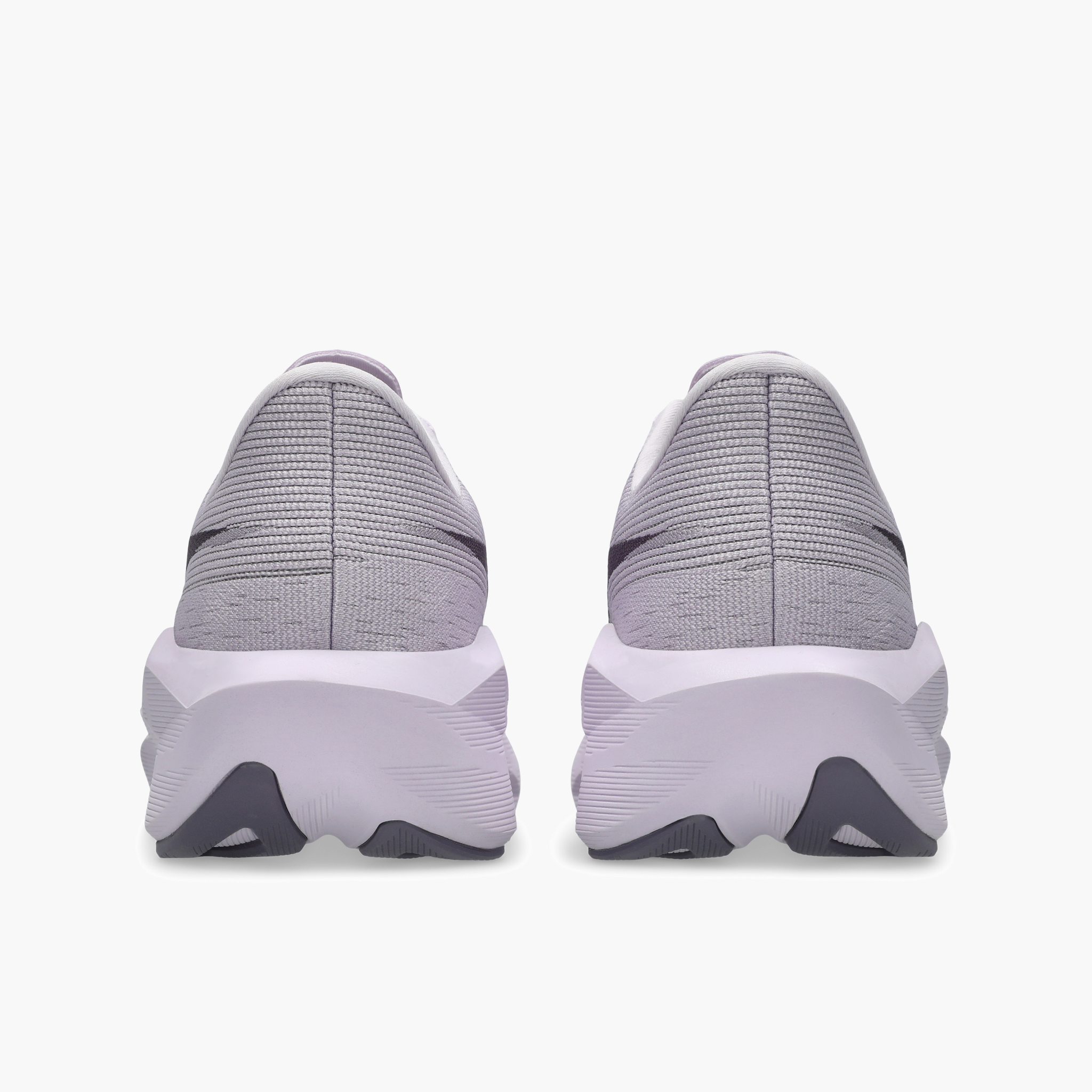 Heel angle shot of Women's Novablast 6 in Dahlia / Lavender Grey