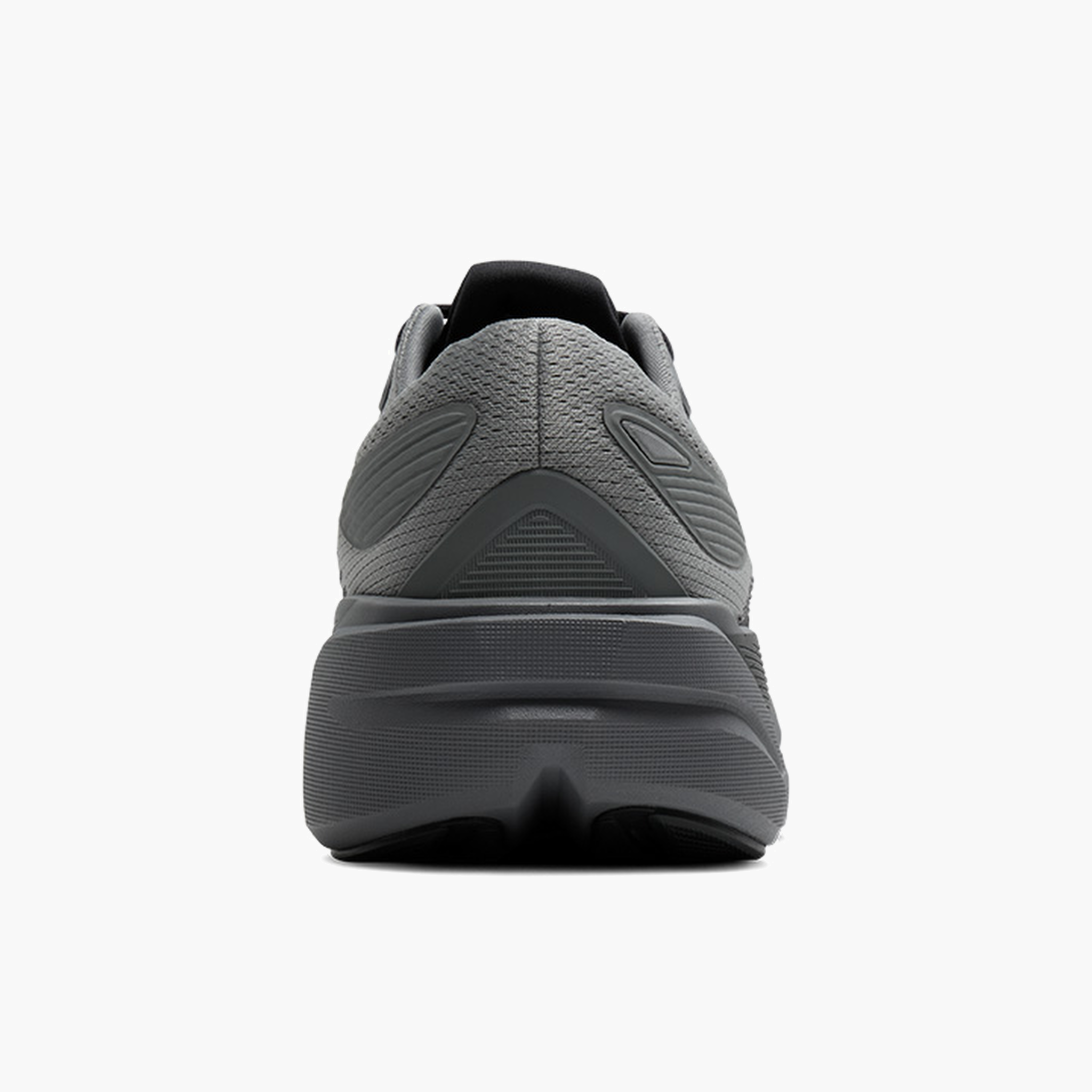 Heel angle shot of Men's Ghost Max 3 in Primer Grey / Ebony