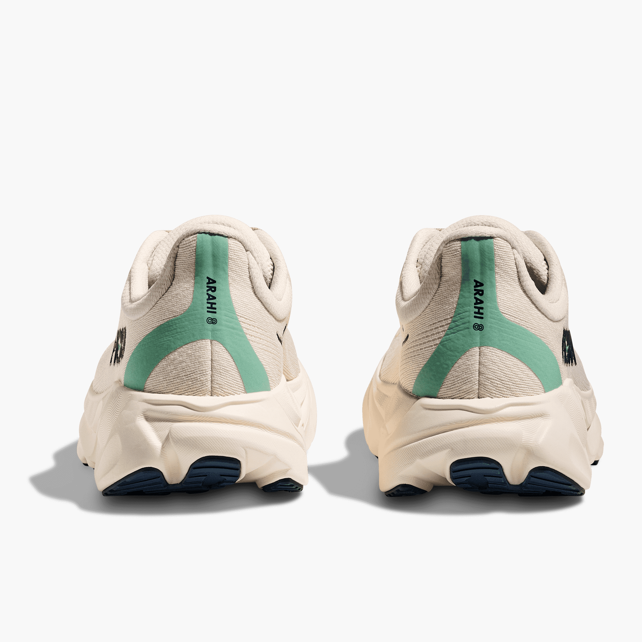 Heel angle shot of Women's Arahi 8 in Rose Cream / Alabaster