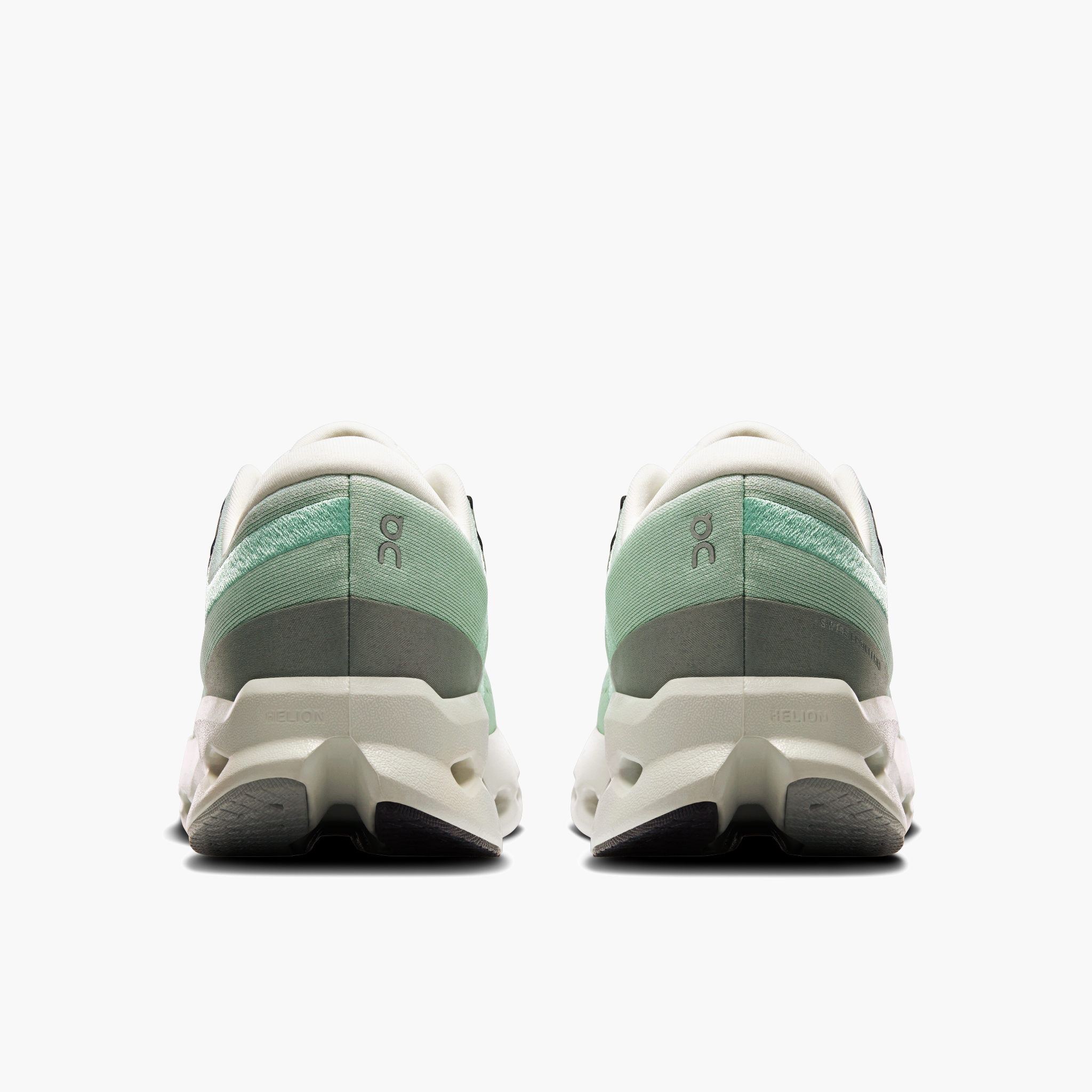 Heel angle shot of Women's Cloudsurfer 2 in Ivory | Creek