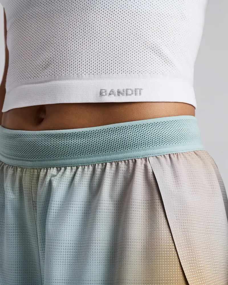 Women s StretchKnit Pop Stitch Run Tank in White - 6