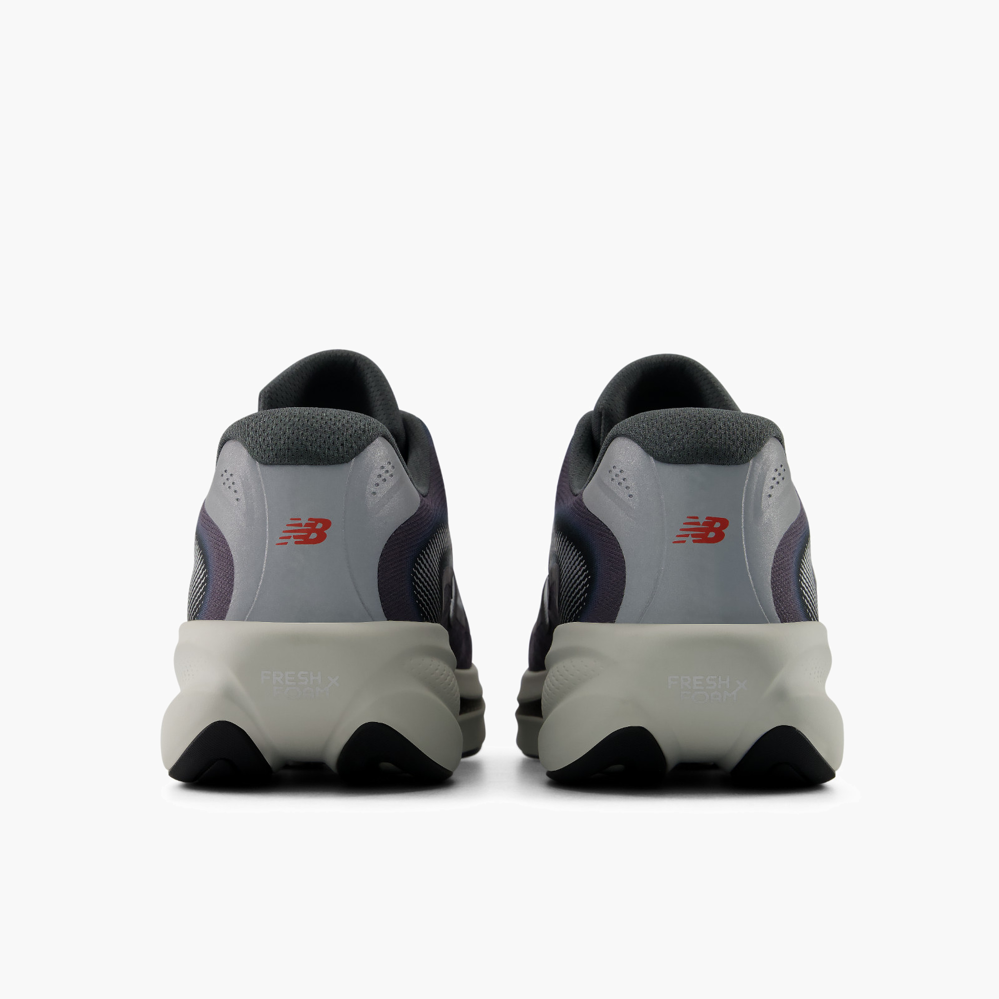 Heel angle shot of Men's Ellipse v1 in Magnet / Black