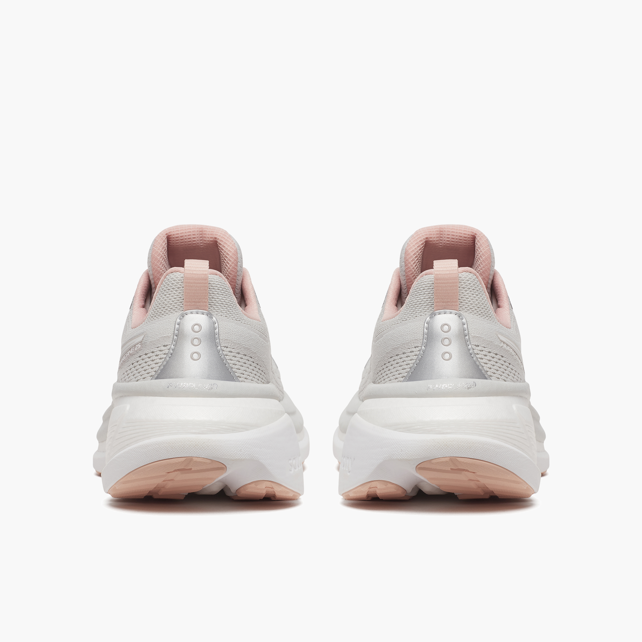 Heel angle shot of Women's Hurricane 25 in Arctic / White