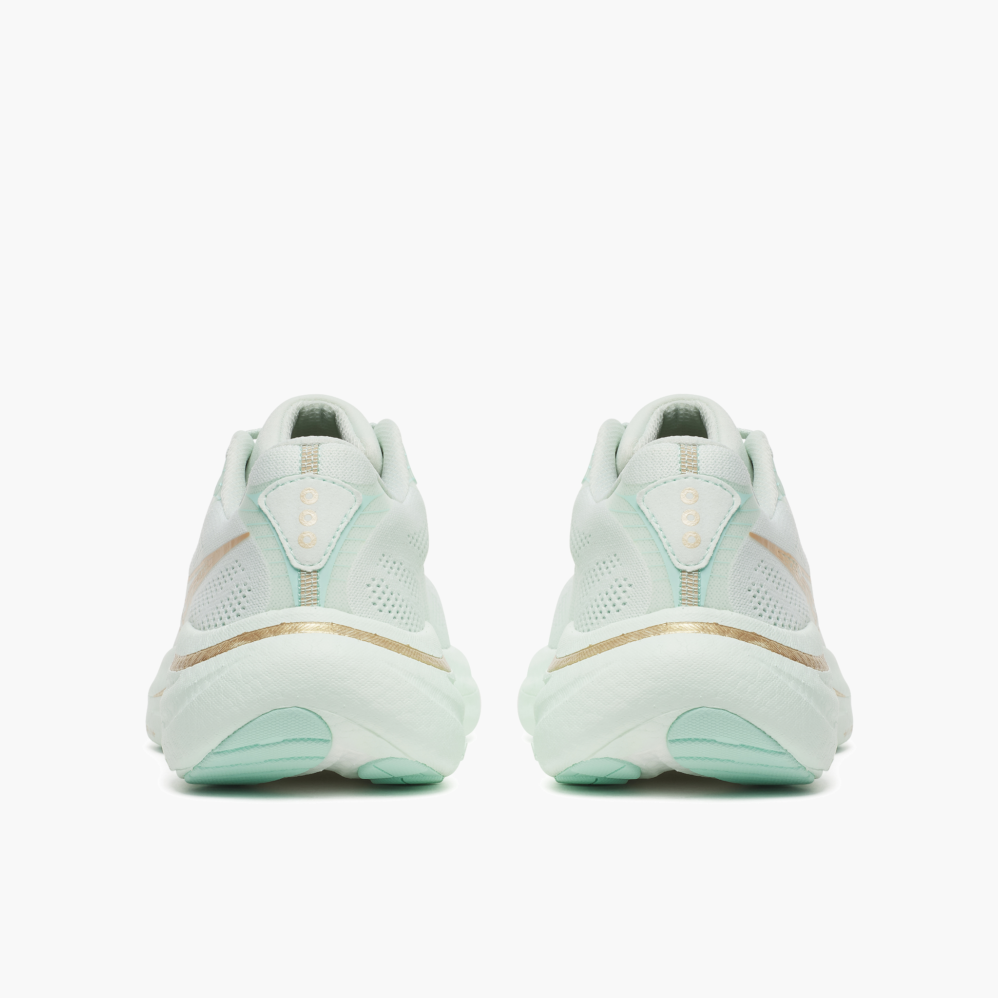 Heel angle shot of Women's Ride 19 in Hush