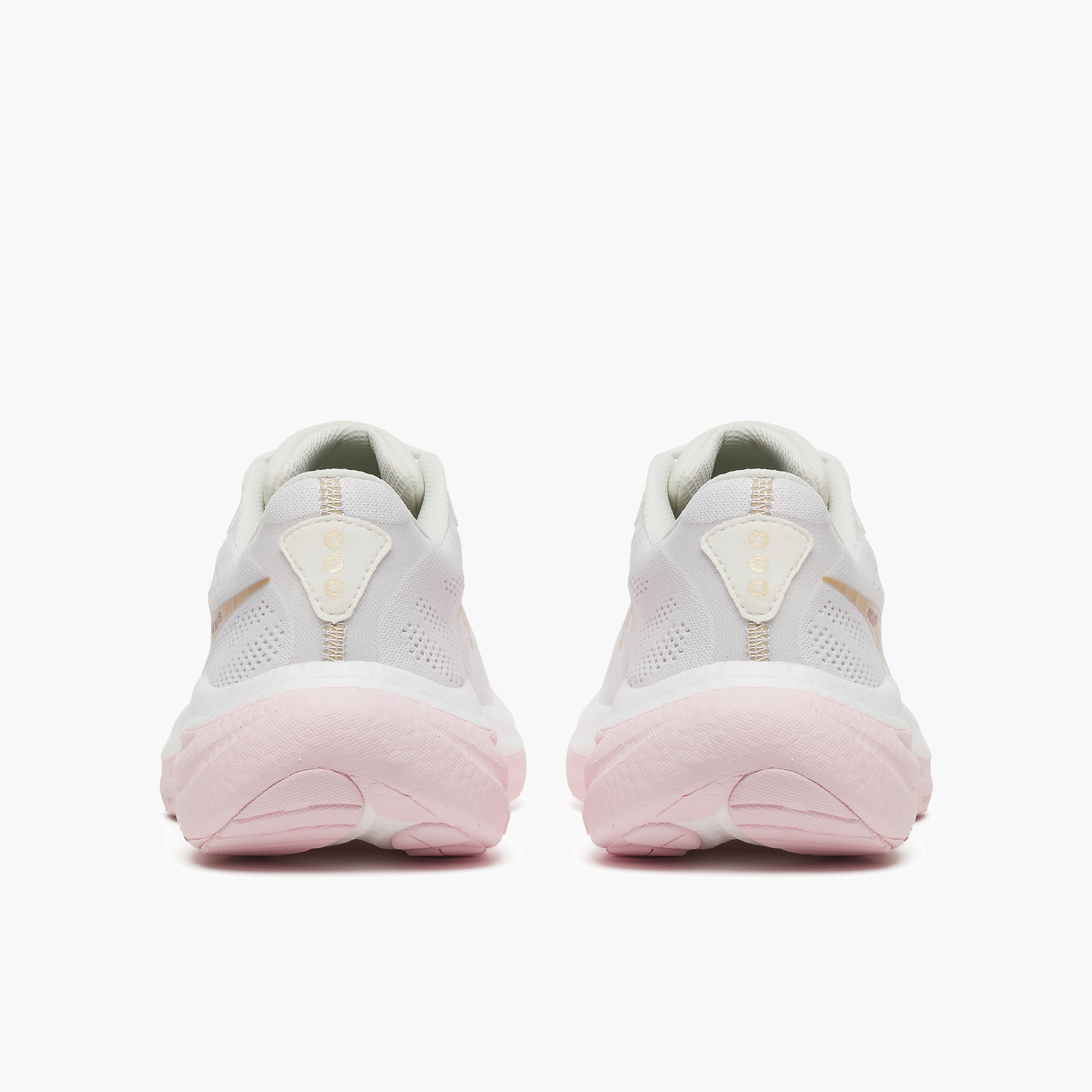 Heel angle shot of Women's Ride 19 in White / Silk