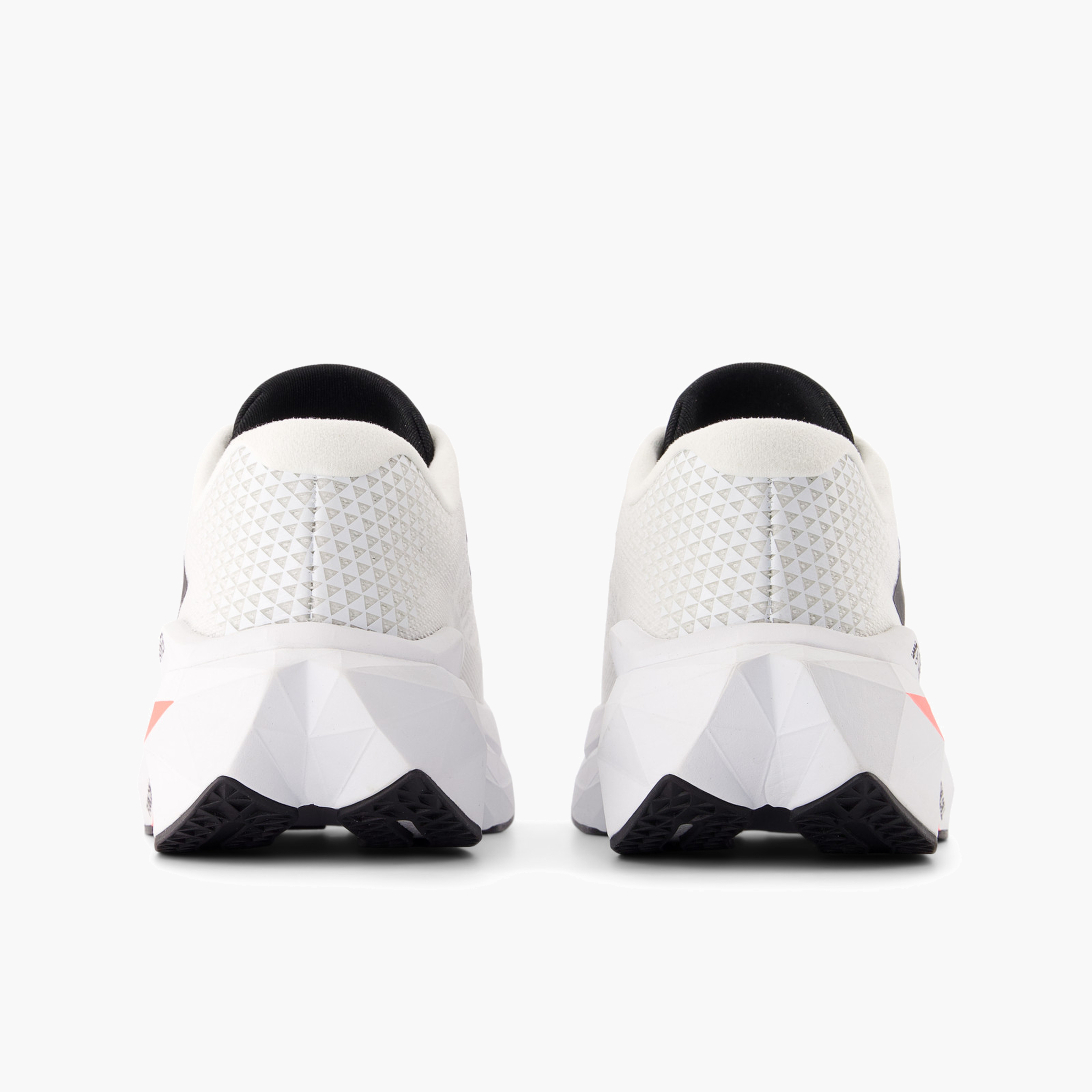 Heel angle shot of Women's Supercomp Trainer v3 in Sea Salt