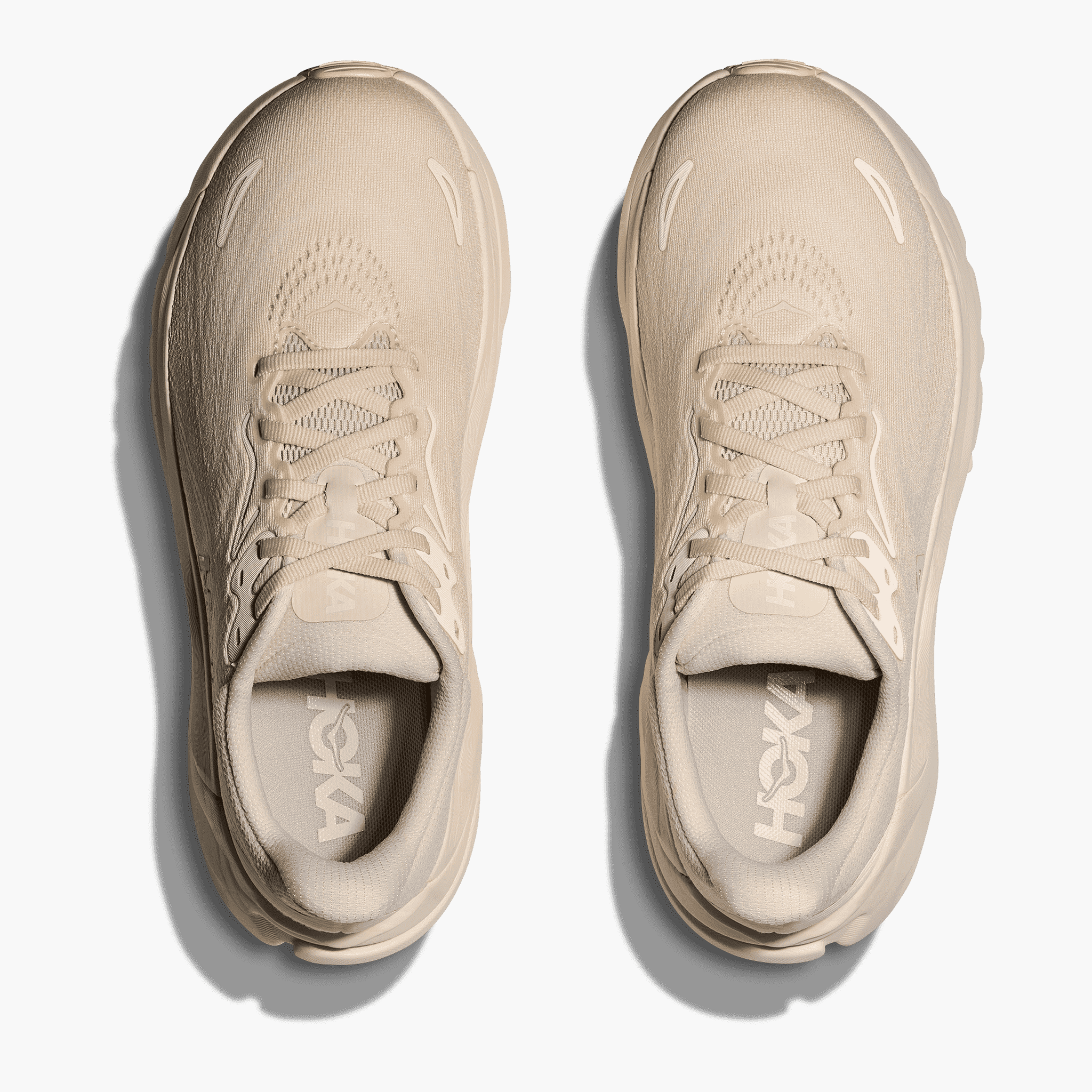 Overhead angle shot of Women's Arahi 8 in Birch / Alabaster