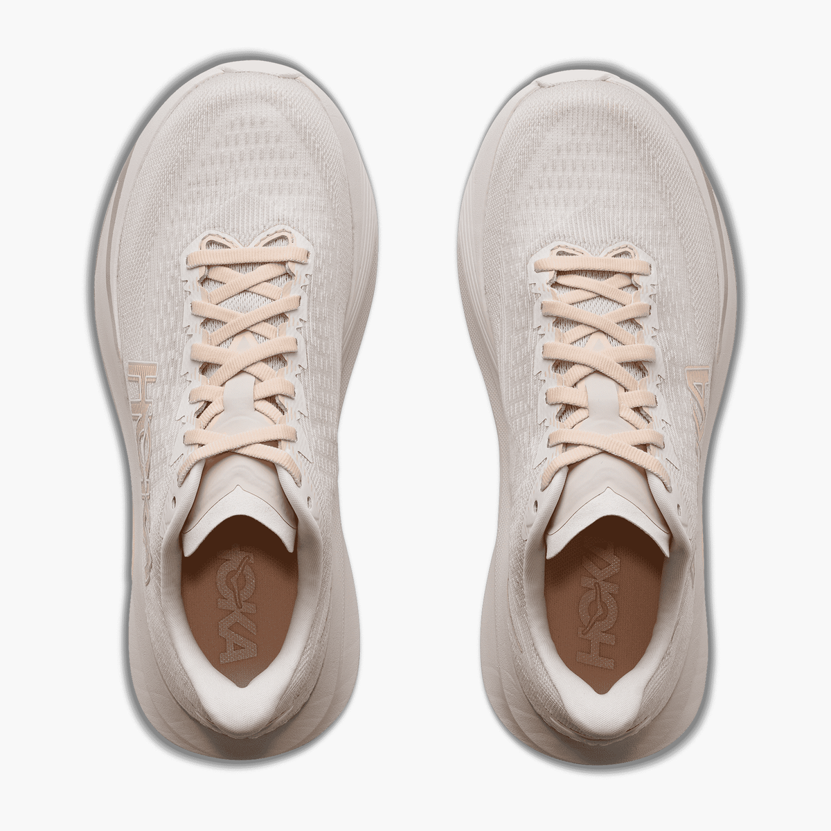 Overhead angle shot of Women's Mach 7 in Oat Milk / Alabaster