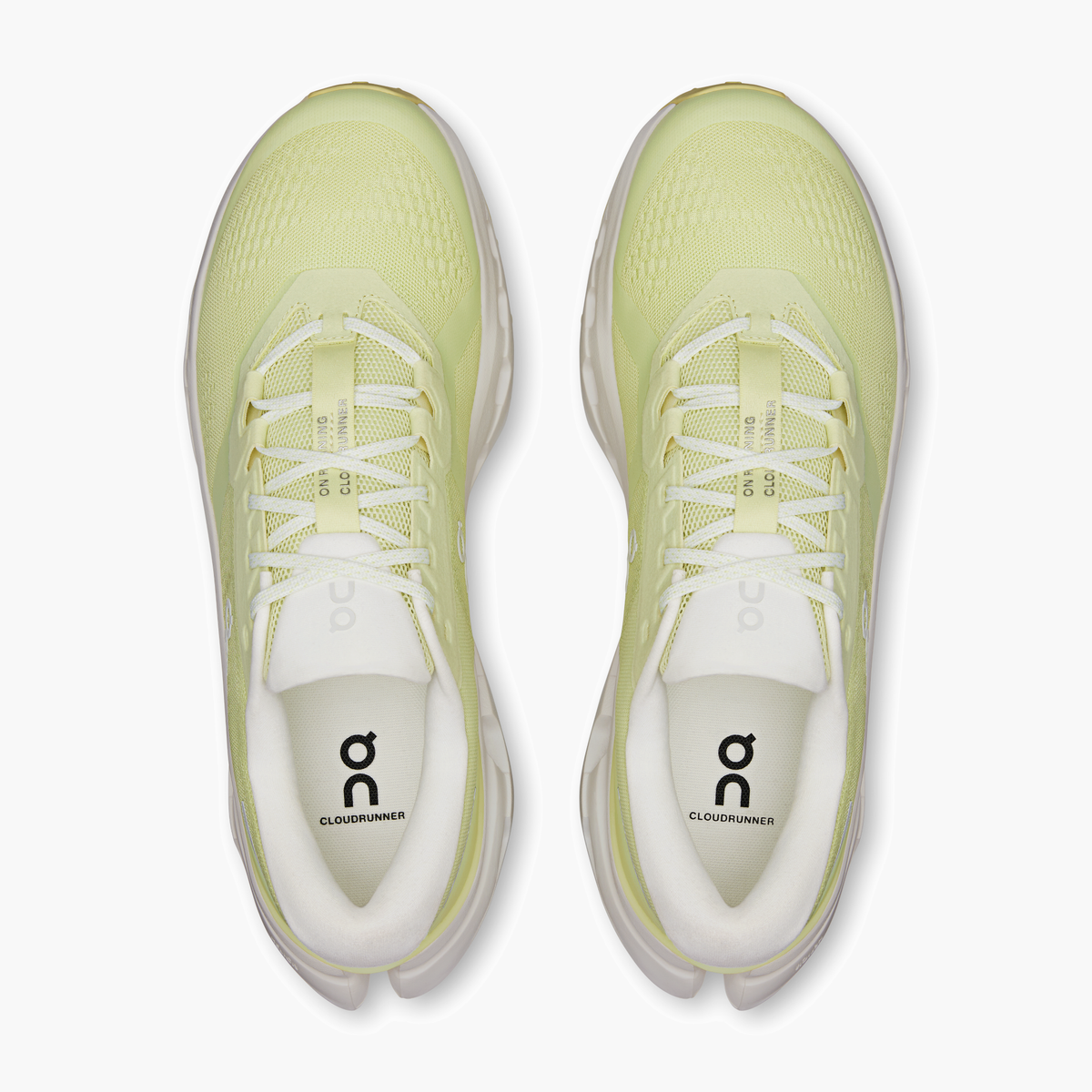 Overhead angle shot of Men's Cloudrunner 3 in Linen | Ivory