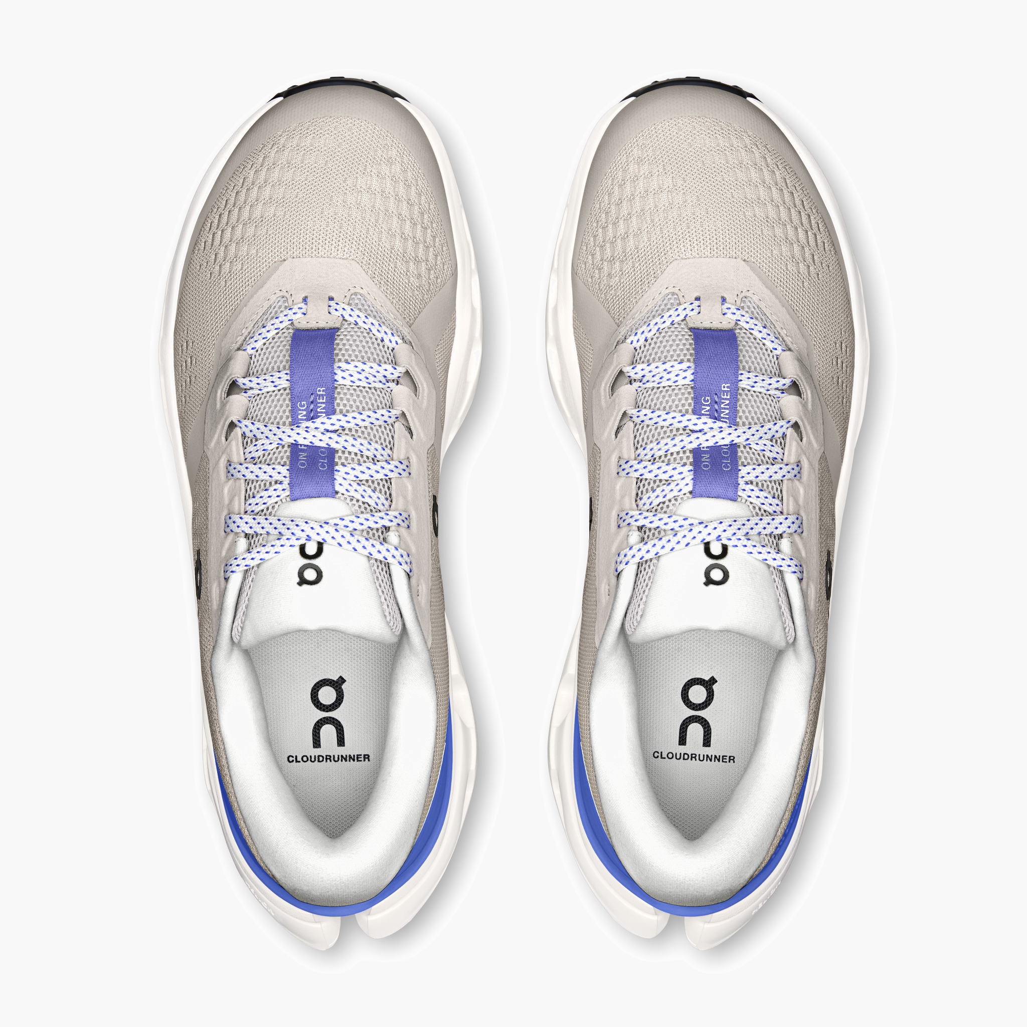 Overhead angle shot of Women's Cloudrunner 3 in Pearl | Sailor