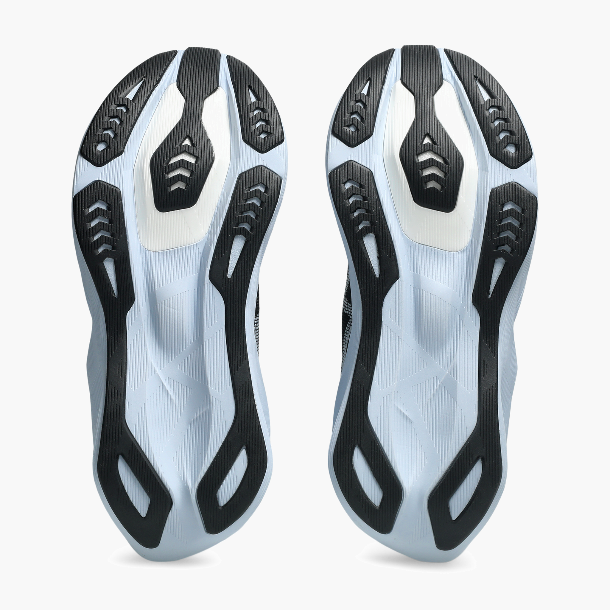 Sole angle shot of Women's Novablast 6 in Black / Solid Air