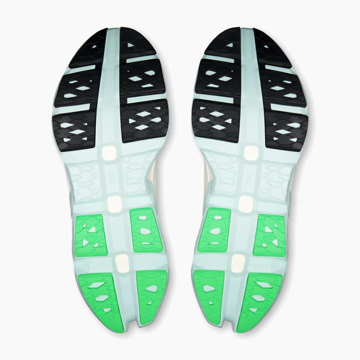 Sole angle shot of Men's Cloudmonster 3 Hyper in Ivory | Flurry