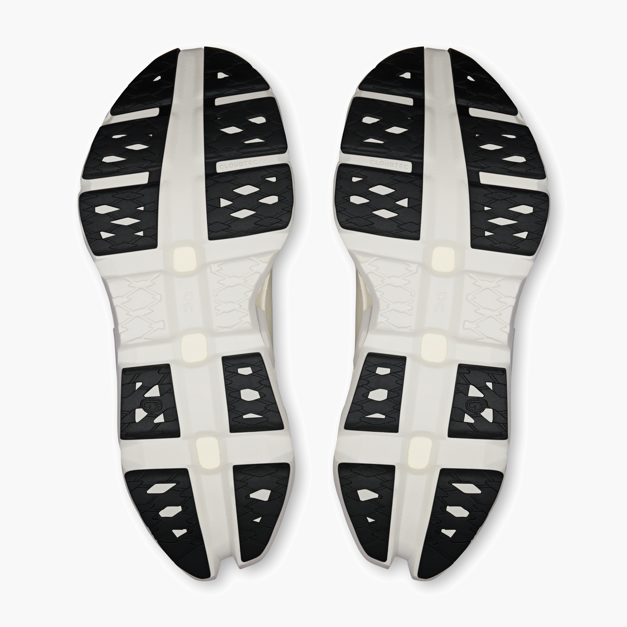 Sole angle shot of Women's Cloudmonster 3 Hyper in Black | Ivory