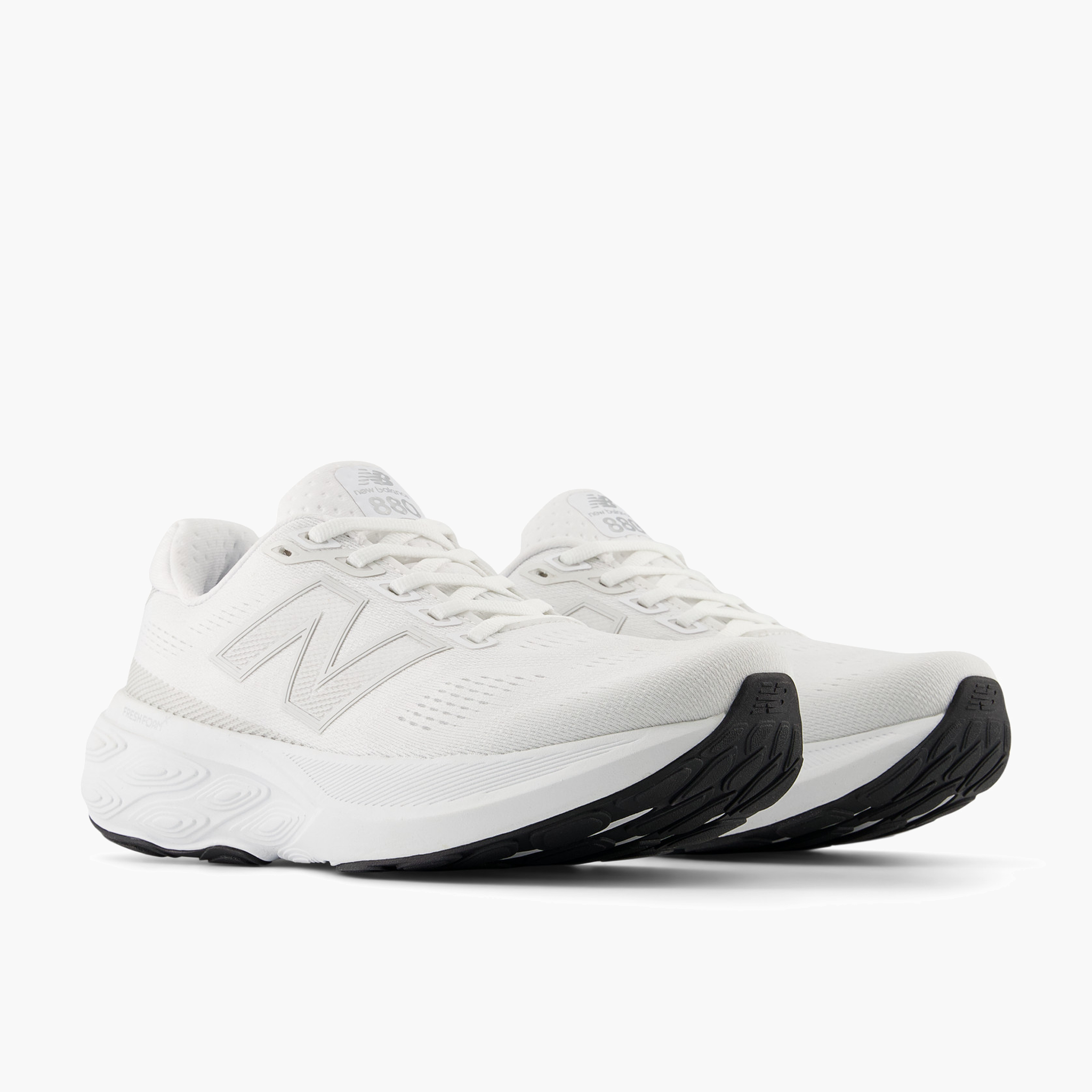 Women's 880 v15