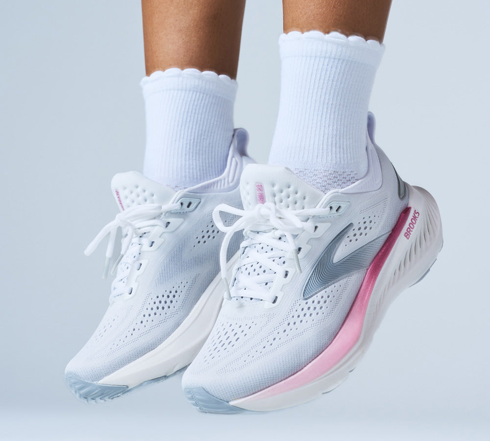 High Performance Max Cushion Quarter Tall Scallop Sock — Hot spots stop here.