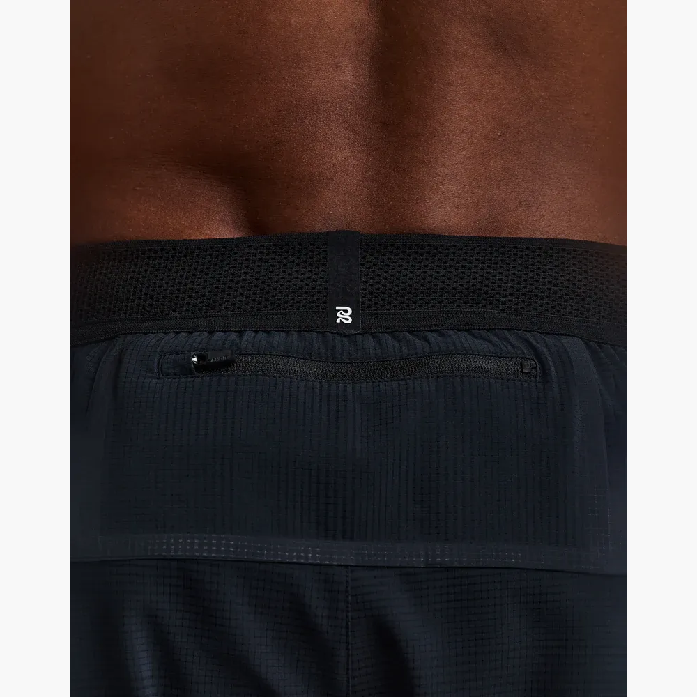 Men s CoolGrid Split Shorts 3 in Black - 6