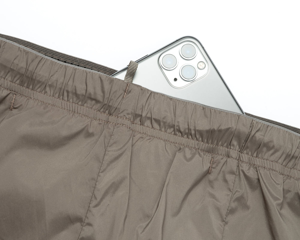 Satisfy TechSilk 8" Shorts phone pocket