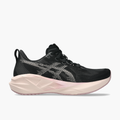 Lateral angle shot of Women's Novablast 5 in Black / Pearl Pink