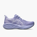 Lateral angle shot of Women's Novablast 5 in Bluebell / Lilac Hint